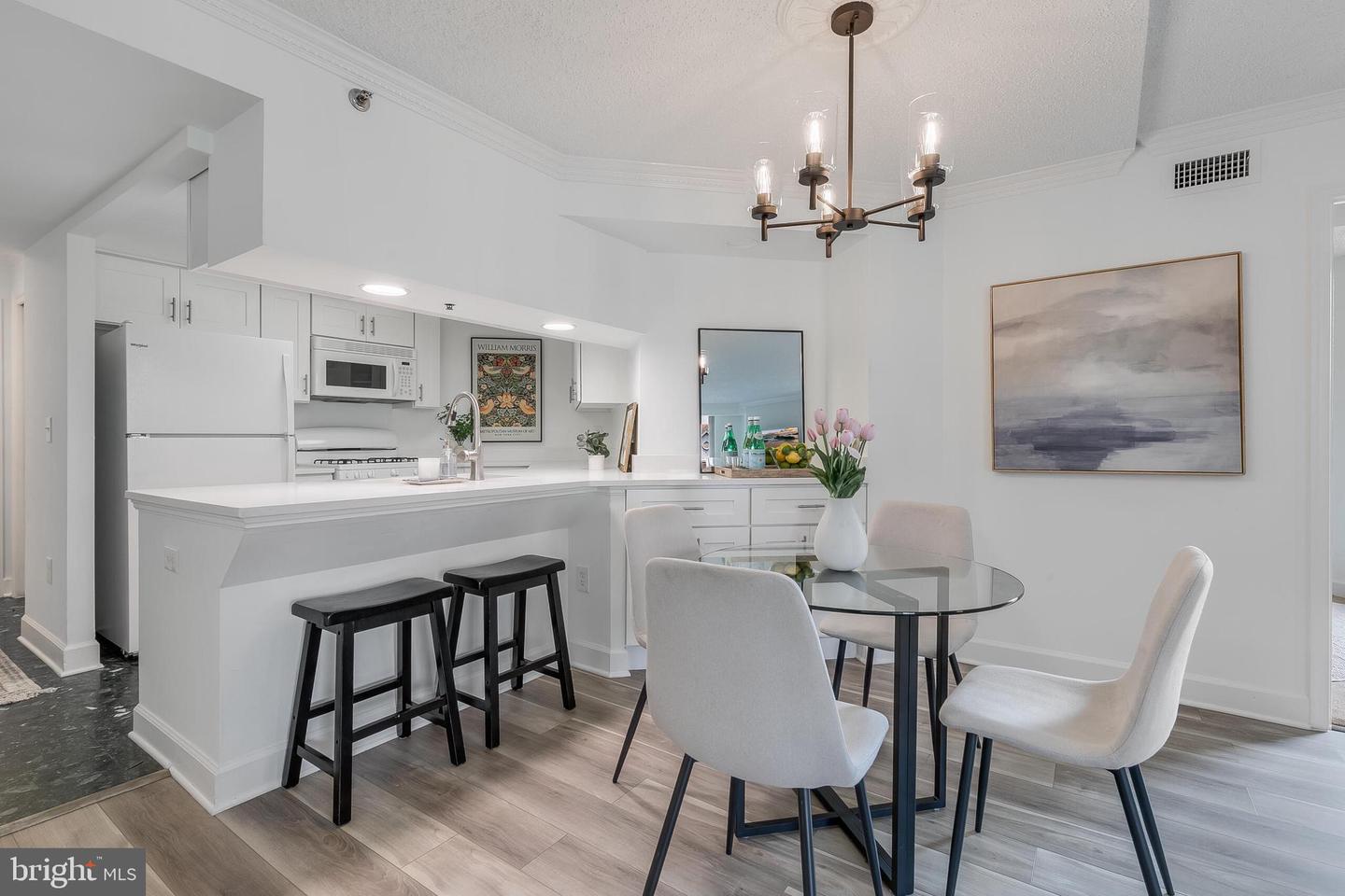 1276 N WAYNE ST #300, ARLINGTON, Virginia 22201, 2 Bedrooms Bedrooms, ,2 BathroomsBathrooms,Residential,For sale,1276 N WAYNE ST #300,VAAR2058420 MLS # VAAR2058420