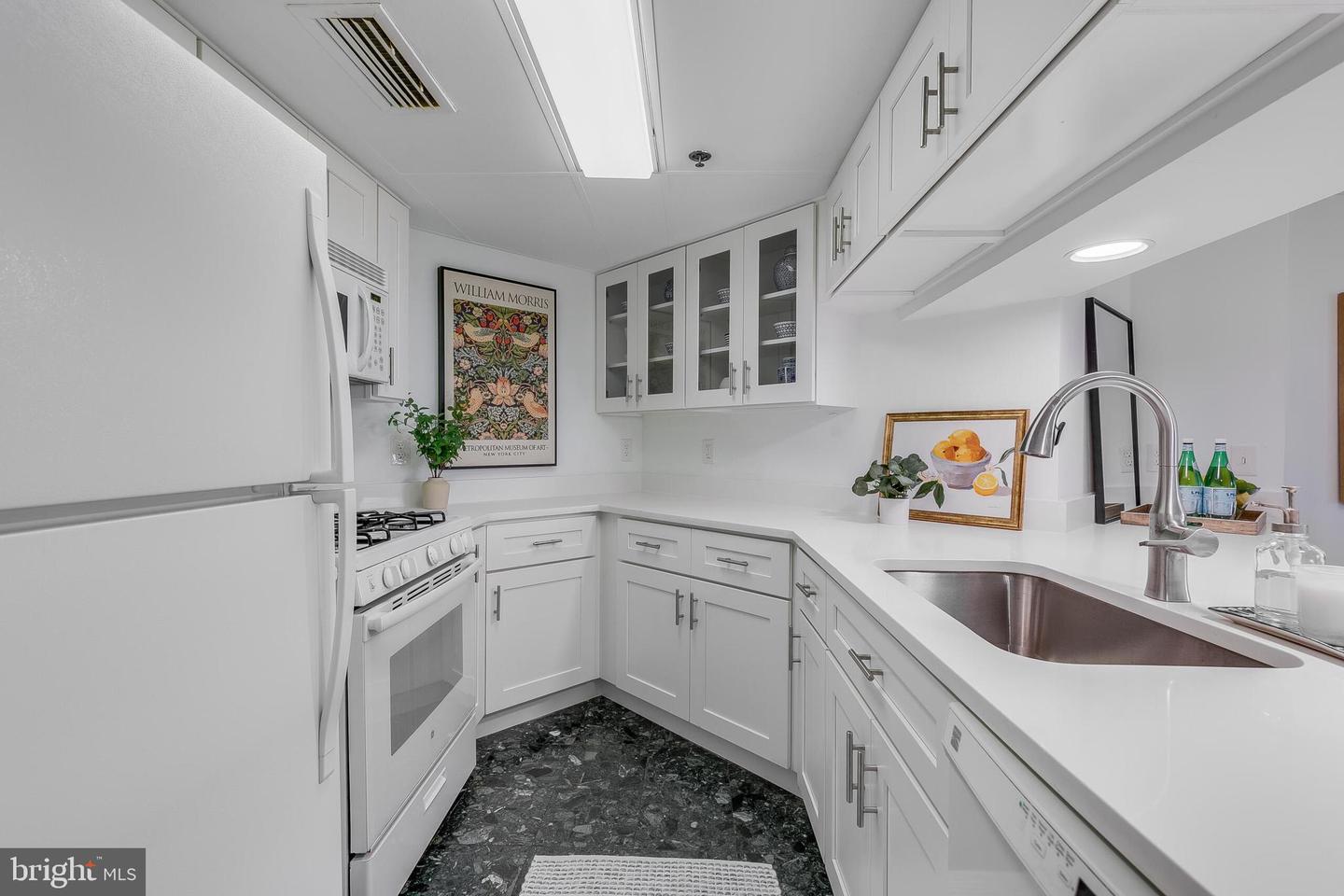 1276 N WAYNE ST #300, ARLINGTON, Virginia 22201, 2 Bedrooms Bedrooms, ,2 BathroomsBathrooms,Residential,For sale,1276 N WAYNE ST #300,VAAR2058420 MLS # VAAR2058420
