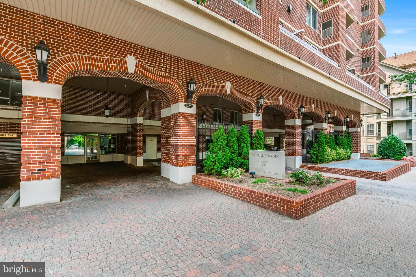 1276 N WAYNE ST #300, ARLINGTON, Virginia 22201, 2 Bedrooms Bedrooms, ,2 BathroomsBathrooms,Residential,For sale,1276 N WAYNE ST #300,VAAR2058420 MLS # VAAR2058420