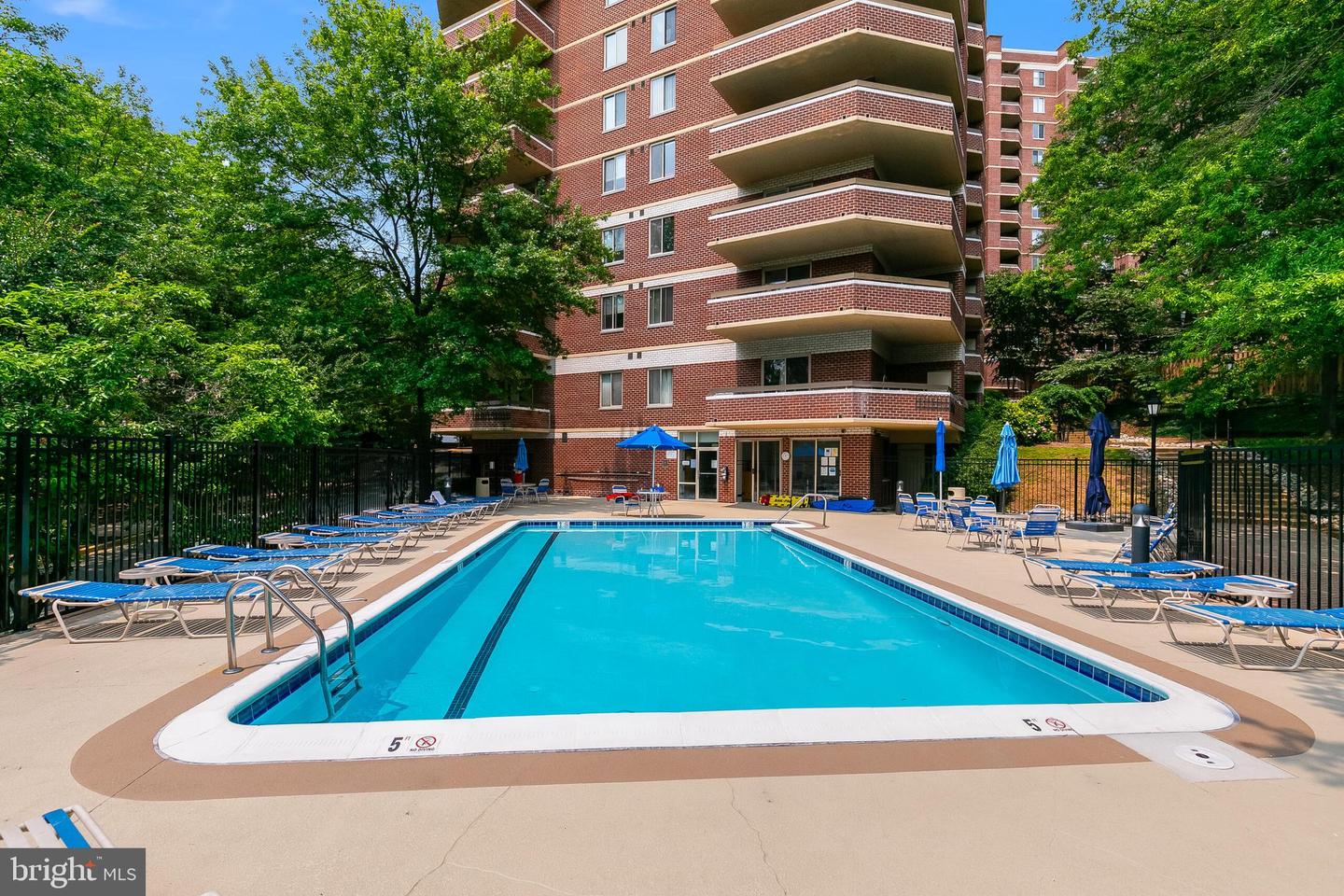 1276 N WAYNE ST #300, ARLINGTON, Virginia 22201, 2 Bedrooms Bedrooms, ,2 BathroomsBathrooms,Residential,For sale,1276 N WAYNE ST #300,VAAR2058420 MLS # VAAR2058420