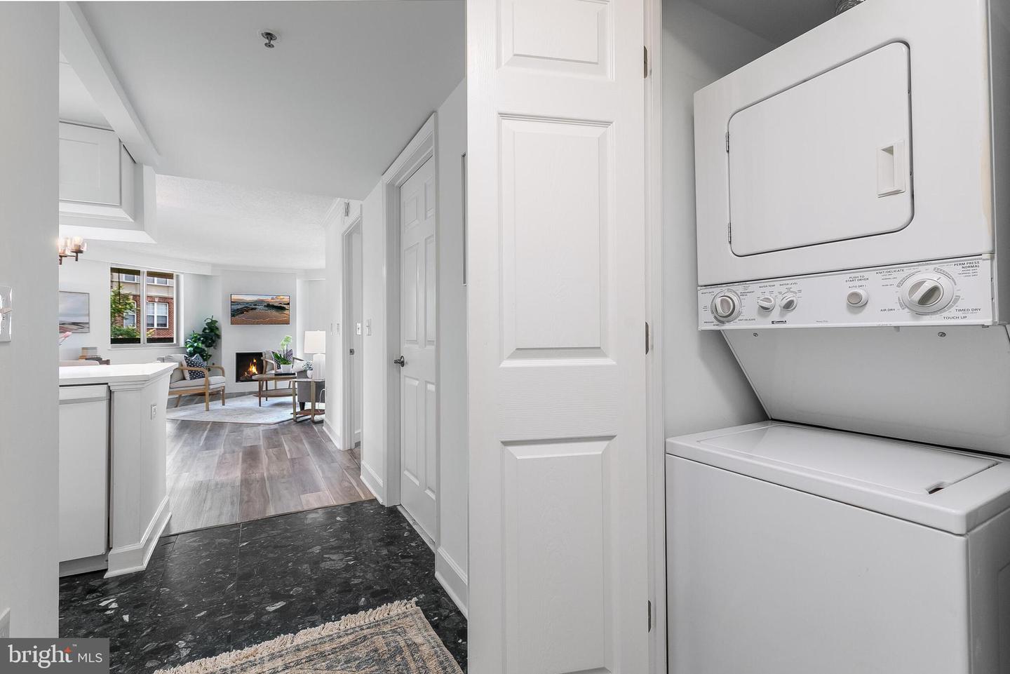 1276 N WAYNE ST #300, ARLINGTON, Virginia 22201, 2 Bedrooms Bedrooms, ,2 BathroomsBathrooms,Residential,For sale,1276 N WAYNE ST #300,VAAR2058420 MLS # VAAR2058420