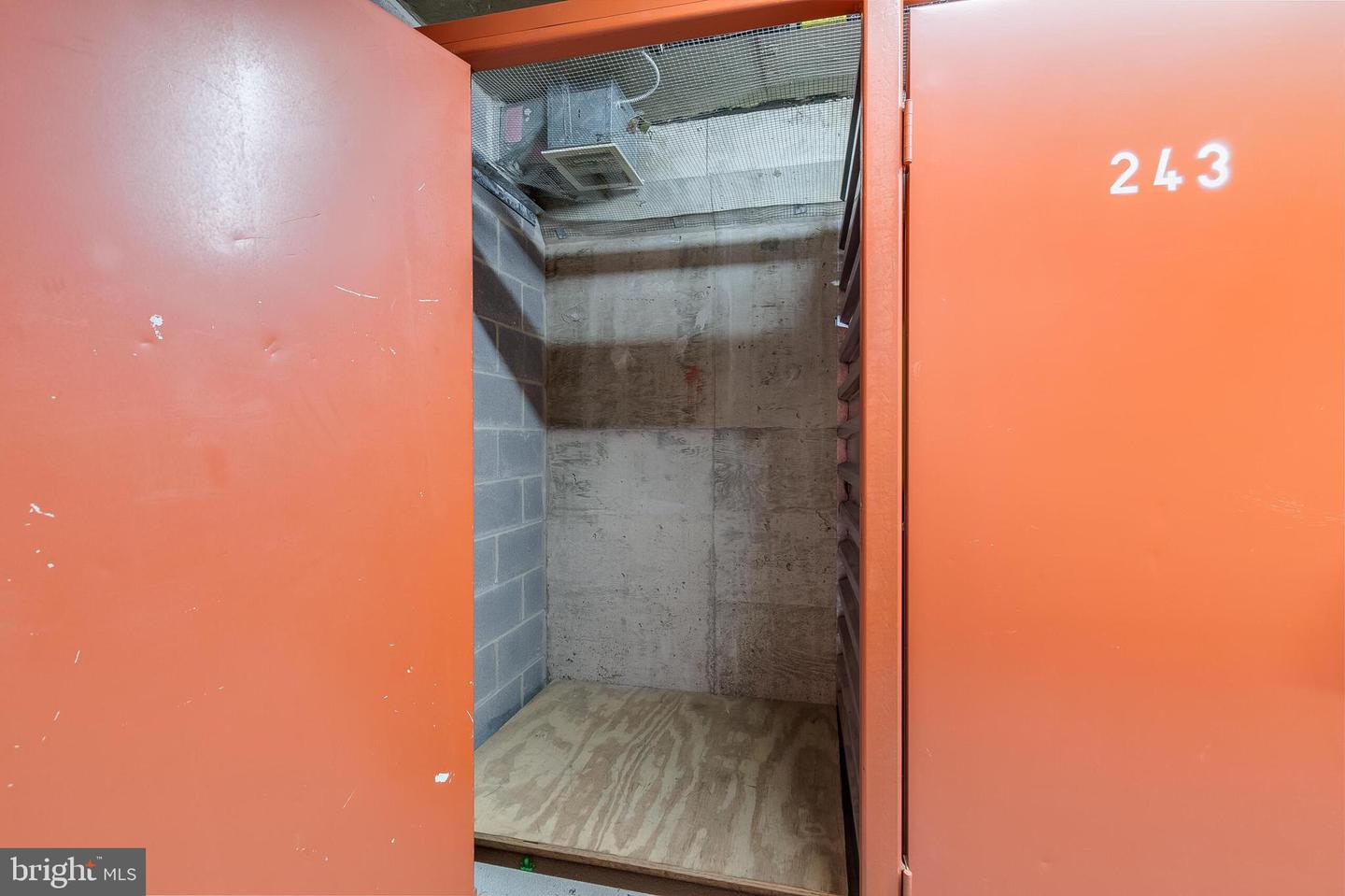 1276 N WAYNE ST #300, ARLINGTON, Virginia 22201, 2 Bedrooms Bedrooms, ,2 BathroomsBathrooms,Residential,For sale,1276 N WAYNE ST #300,VAAR2058420 MLS # VAAR2058420