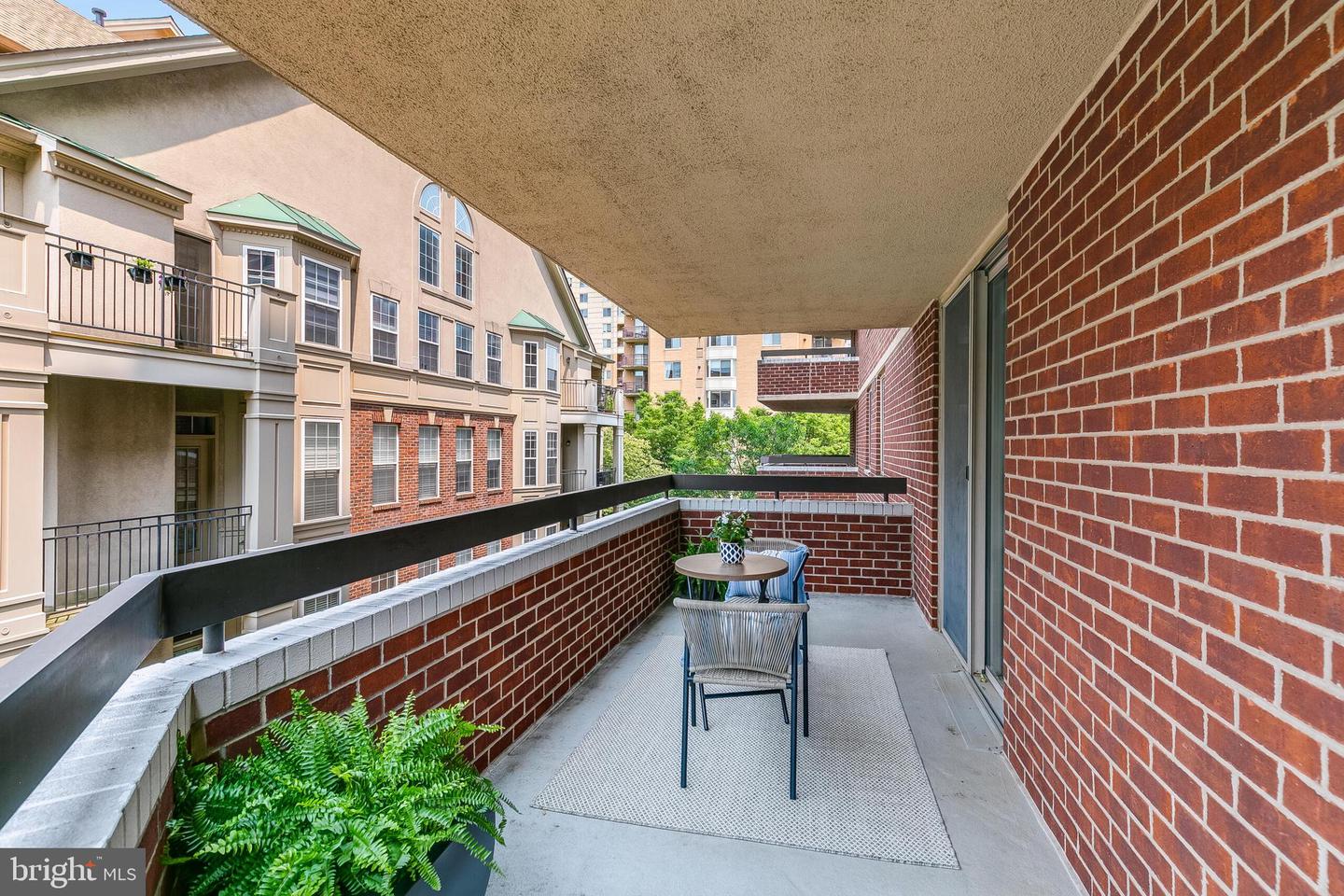 1276 N WAYNE ST #300, ARLINGTON, Virginia 22201, 2 Bedrooms Bedrooms, ,2 BathroomsBathrooms,Residential,For sale,1276 N WAYNE ST #300,VAAR2058420 MLS # VAAR2058420