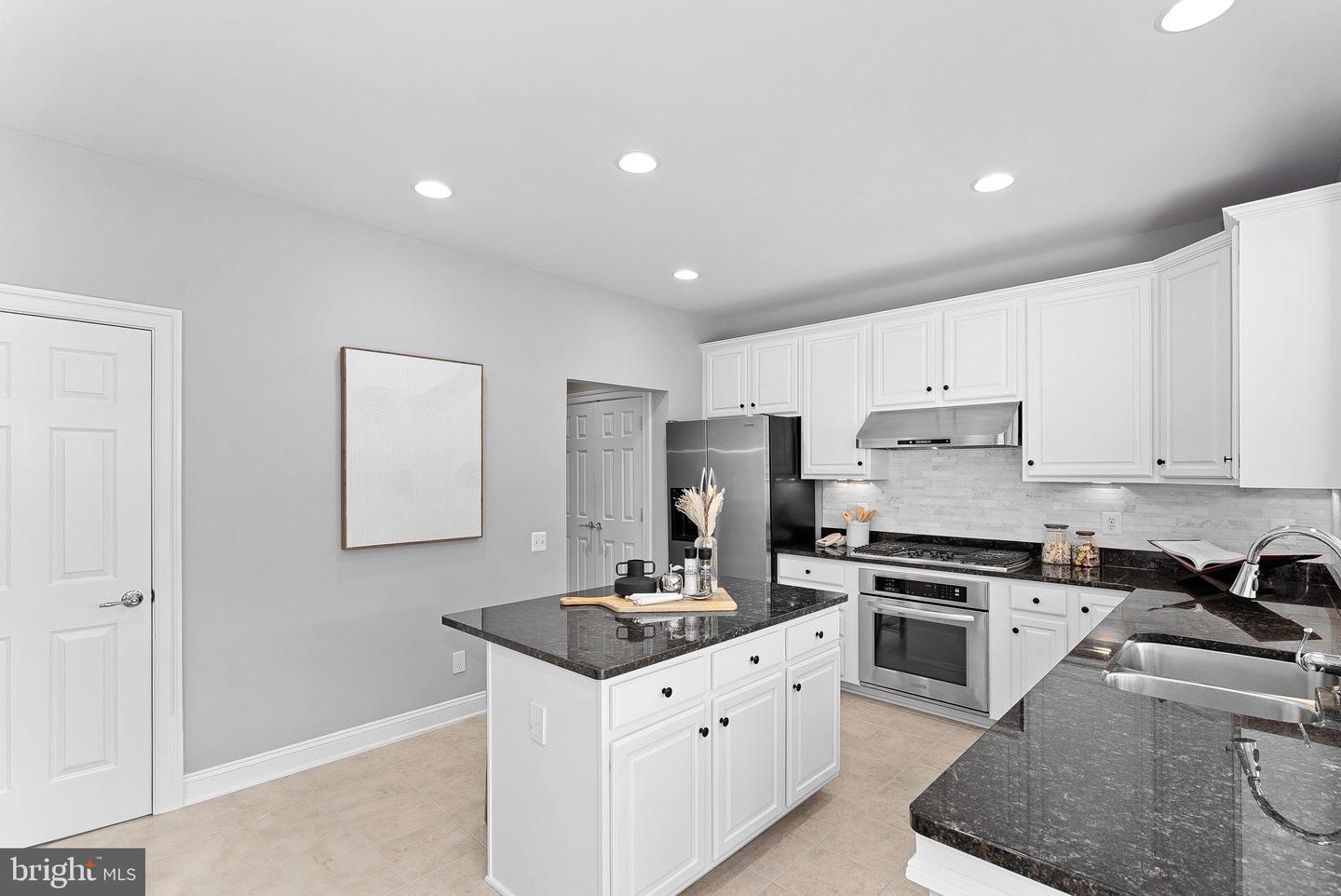 41311 SILVERSIDE DR, LEESBURG, Virginia 20175, 5 Bedrooms Bedrooms, ,3 BathroomsBathrooms,Residential,For sale,41311 SILVERSIDE DR,VALO2098282 MLS # VALO2098282