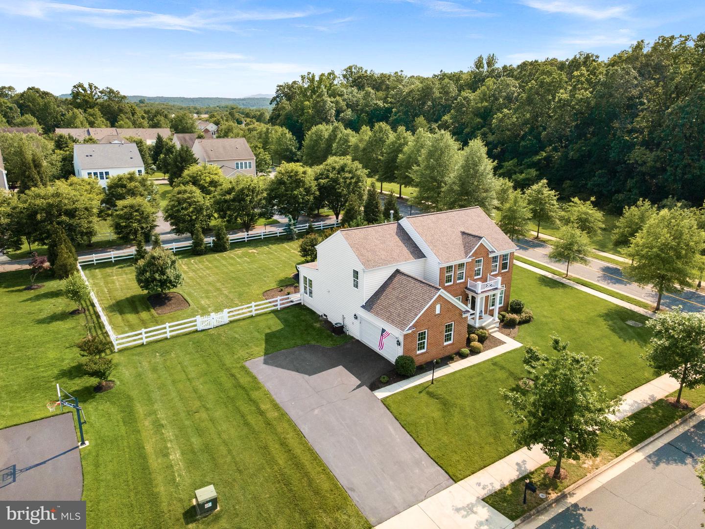 41311 SILVERSIDE DR, LEESBURG, Virginia 20175, 5 Bedrooms Bedrooms, ,3 BathroomsBathrooms,Residential,For sale,41311 SILVERSIDE DR,VALO2098282 MLS # VALO2098282