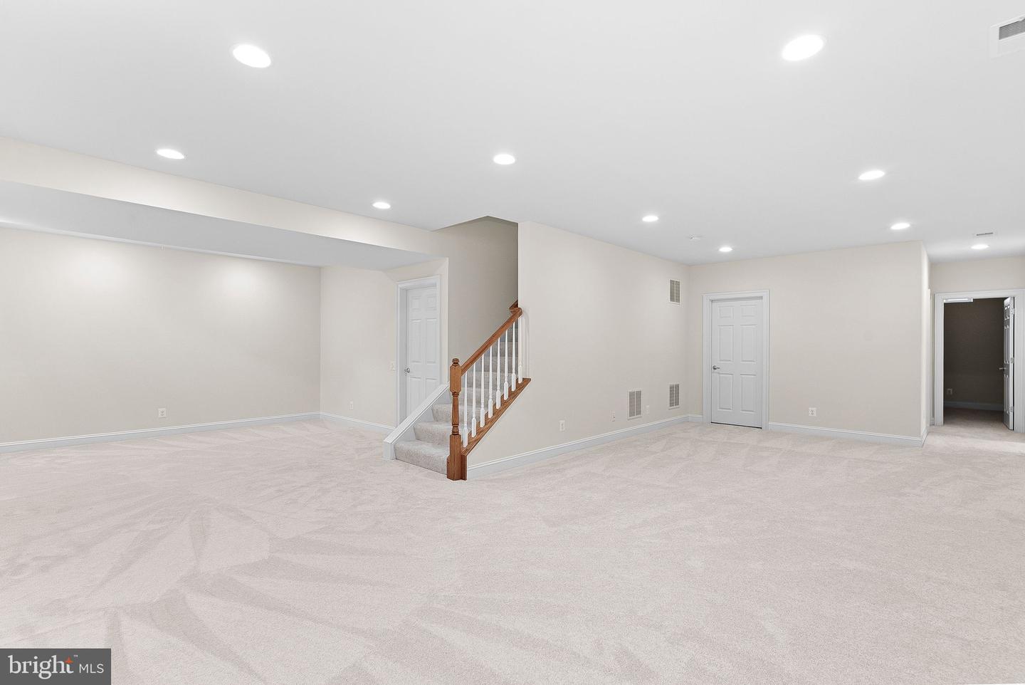 41311 SILVERSIDE DR, LEESBURG, Virginia 20175, 5 Bedrooms Bedrooms, ,3 BathroomsBathrooms,Residential,For sale,41311 SILVERSIDE DR,VALO2098282 MLS # VALO2098282