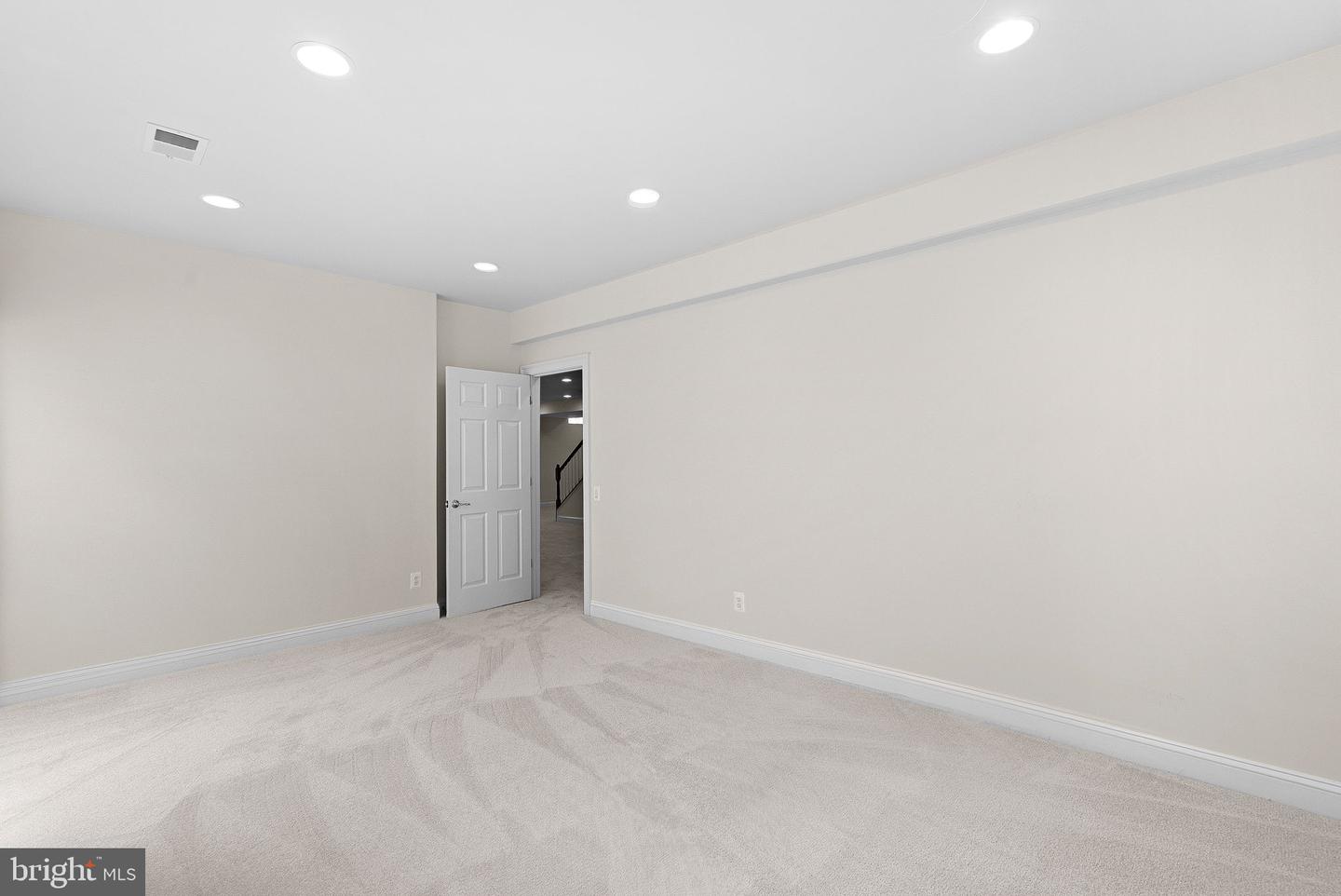 41311 SILVERSIDE DR, LEESBURG, Virginia 20175, 5 Bedrooms Bedrooms, ,3 BathroomsBathrooms,Residential,For sale,41311 SILVERSIDE DR,VALO2098282 MLS # VALO2098282