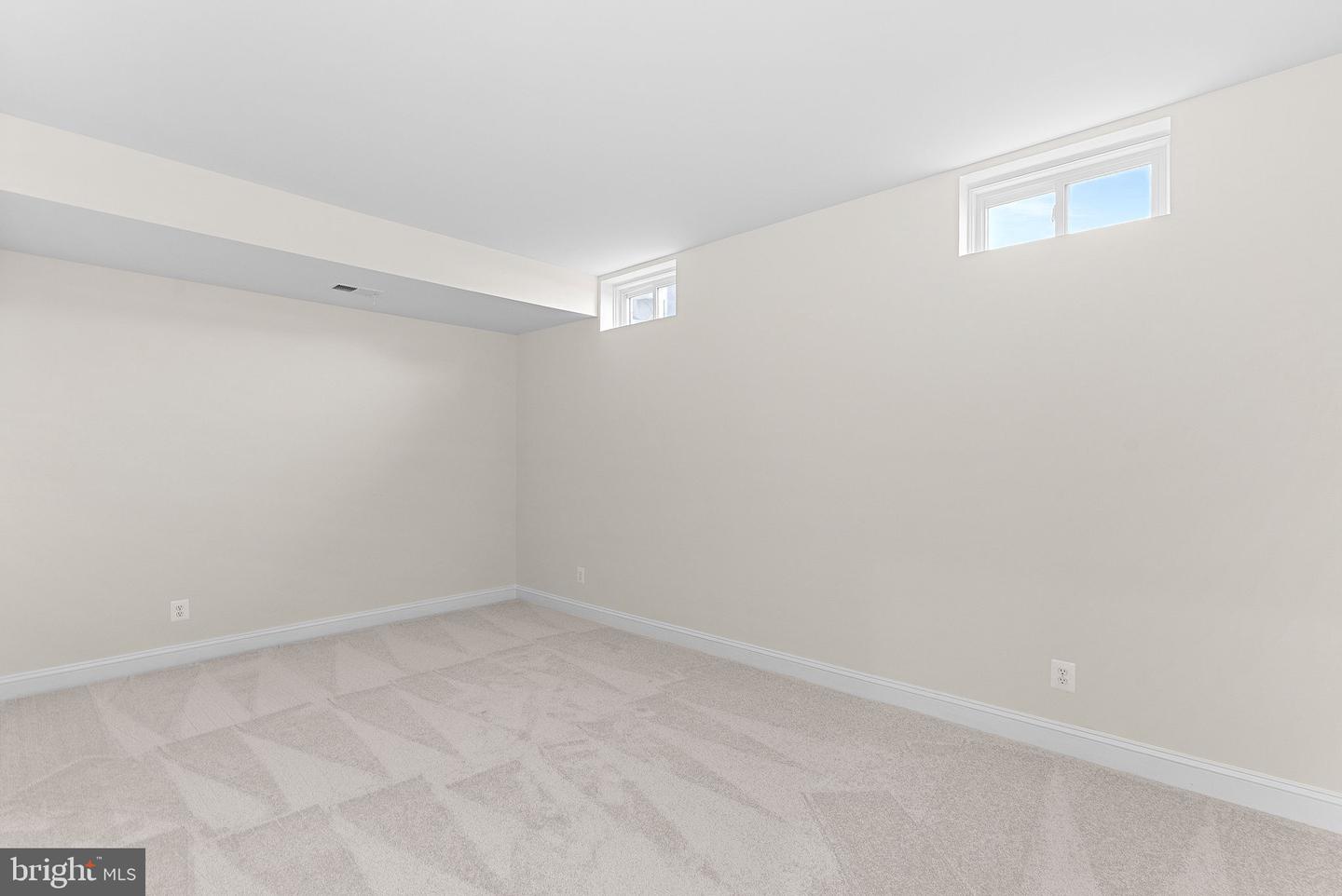 41311 SILVERSIDE DR, LEESBURG, Virginia 20175, 5 Bedrooms Bedrooms, ,3 BathroomsBathrooms,Residential,For sale,41311 SILVERSIDE DR,VALO2098282 MLS # VALO2098282