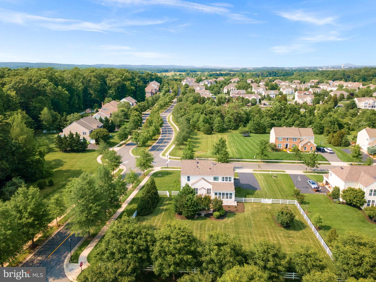 41311 SILVERSIDE DR, LEESBURG, Virginia 20175, 5 Bedrooms Bedrooms, ,3 BathroomsBathrooms,Residential,For sale,41311 SILVERSIDE DR,VALO2098282 MLS # VALO2098282