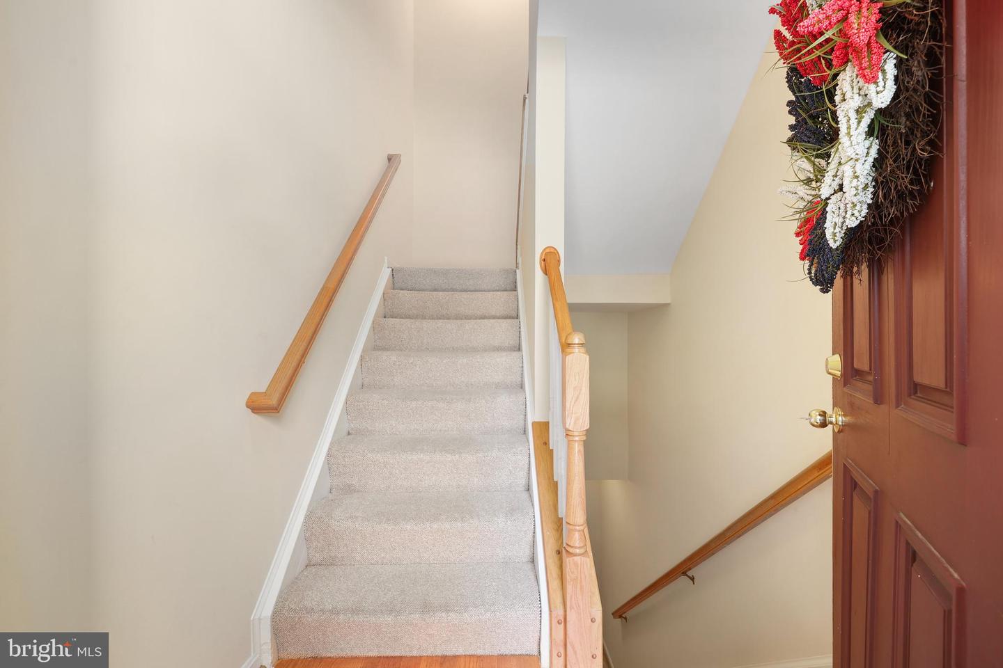 1602-B HUNTING CREEK DR, ALEXANDRIA, Virginia 22314, 2 Bedrooms Bedrooms, ,2 BathroomsBathrooms,Residential,For sale,1602-B HUNTING CREEK DR,VAAX2045878 MLS # VAAX2045878
