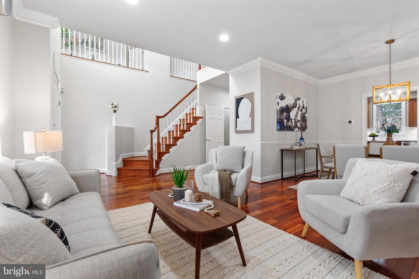1318 S KENMORE CIR, ARLINGTON, Virginia 22204, 5 Bedrooms Bedrooms, ,3 BathroomsBathrooms,Residential,For sale,1318 S KENMORE CIR,VAAR2058432 MLS # VAAR2058432