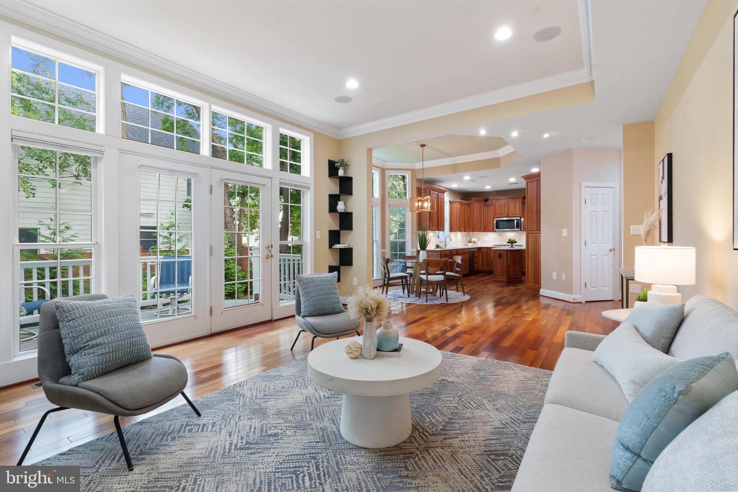 1318 S KENMORE CIR, ARLINGTON, Virginia 22204, 5 Bedrooms Bedrooms, ,3 BathroomsBathrooms,Residential,For sale,1318 S KENMORE CIR,VAAR2058432 MLS # VAAR2058432