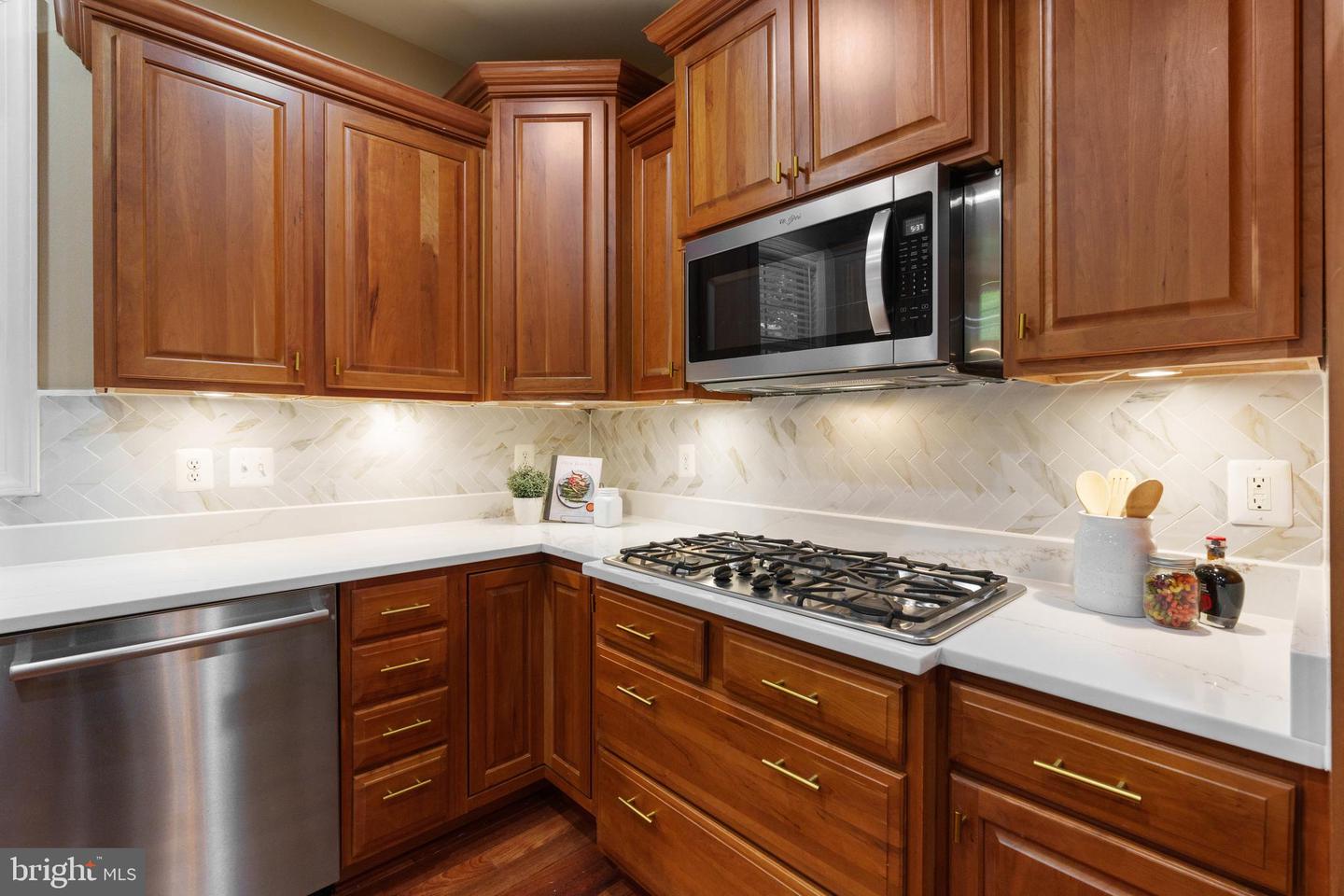 1318 S KENMORE CIR, ARLINGTON, Virginia 22204, 5 Bedrooms Bedrooms, ,3 BathroomsBathrooms,Residential,For sale,1318 S KENMORE CIR,VAAR2058432 MLS # VAAR2058432
