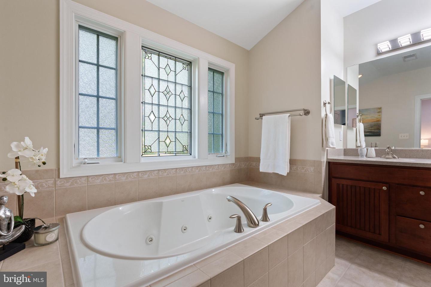 1318 S KENMORE CIR, ARLINGTON, Virginia 22204, 5 Bedrooms Bedrooms, ,3 BathroomsBathrooms,Residential,For sale,1318 S KENMORE CIR,VAAR2058432 MLS # VAAR2058432