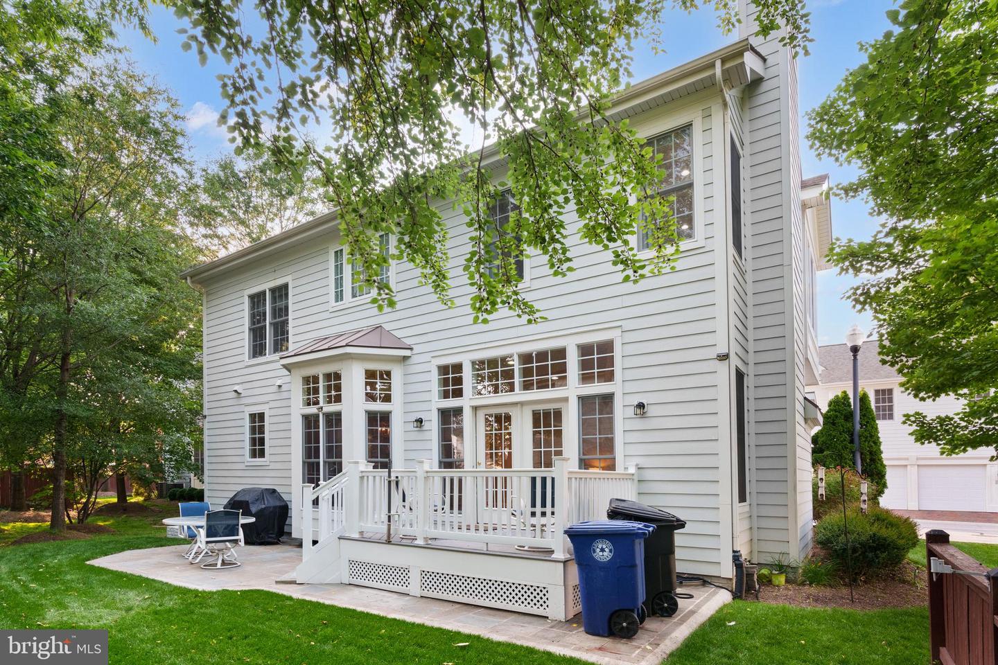 1318 S KENMORE CIR, ARLINGTON, Virginia 22204, 5 Bedrooms Bedrooms, ,3 BathroomsBathrooms,Residential,For sale,1318 S KENMORE CIR,VAAR2058432 MLS # VAAR2058432