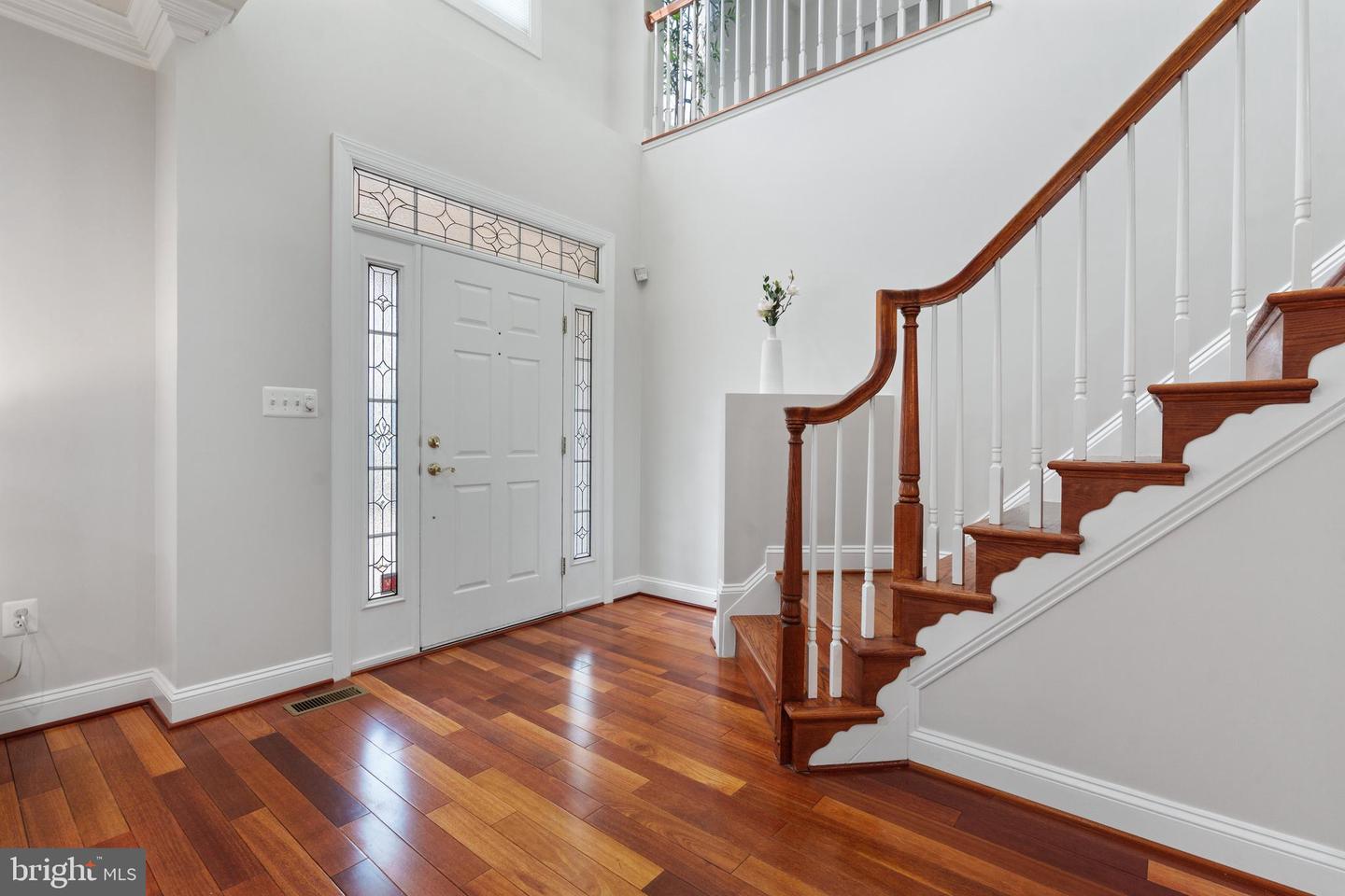 1318 S KENMORE CIR, ARLINGTON, Virginia 22204, 5 Bedrooms Bedrooms, ,3 BathroomsBathrooms,Residential,For sale,1318 S KENMORE CIR,VAAR2058432 MLS # VAAR2058432