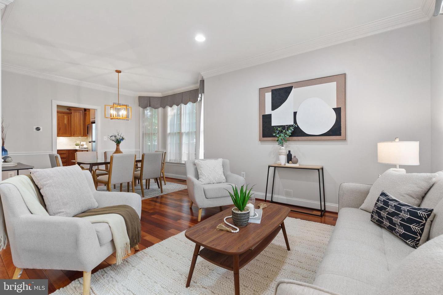 1318 S KENMORE CIR, ARLINGTON, Virginia 22204, 5 Bedrooms Bedrooms, ,3 BathroomsBathrooms,Residential,For sale,1318 S KENMORE CIR,VAAR2058432 MLS # VAAR2058432