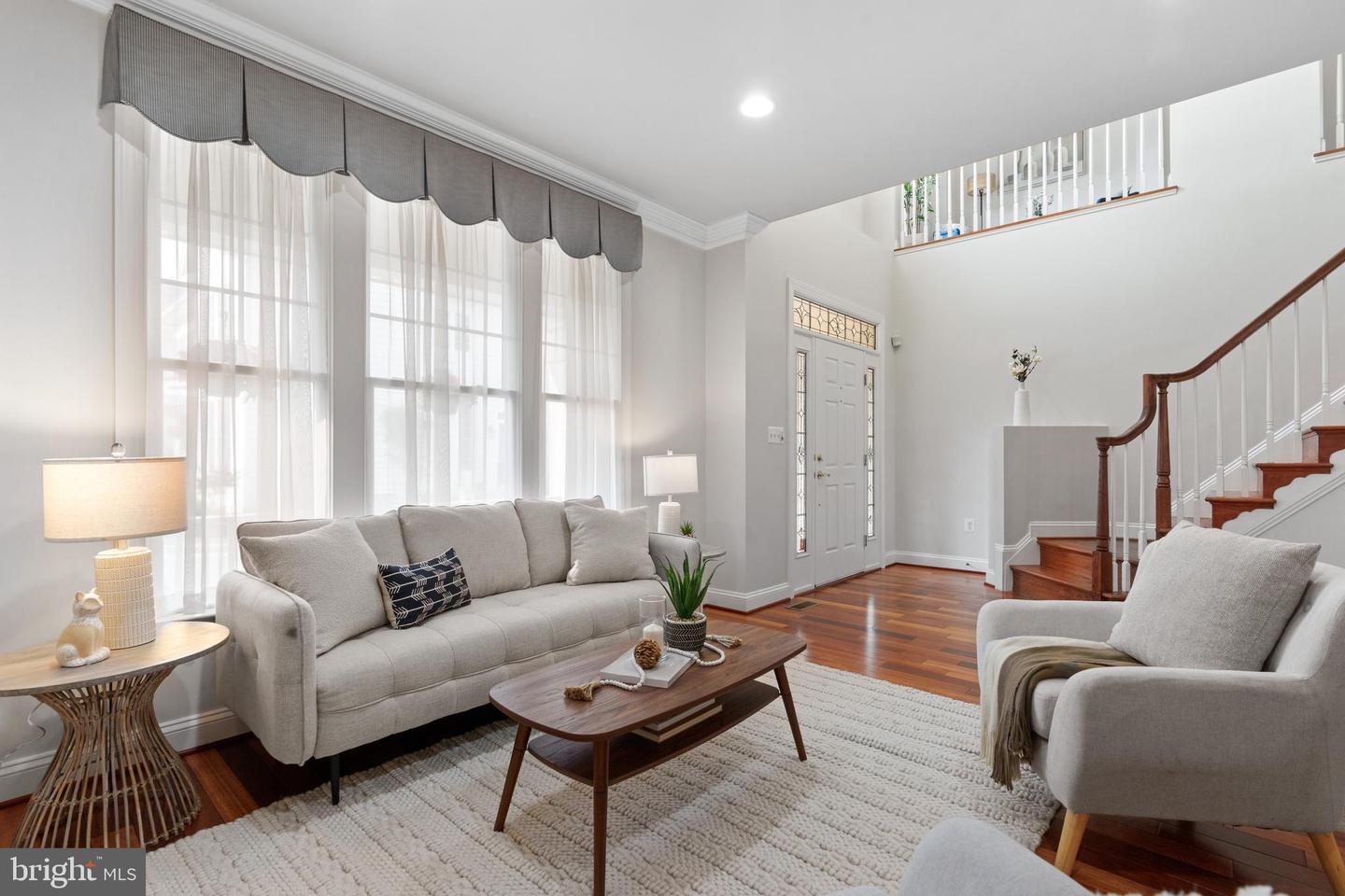 1318 S KENMORE CIR, ARLINGTON, Virginia 22204, 5 Bedrooms Bedrooms, ,3 BathroomsBathrooms,Residential,For sale,1318 S KENMORE CIR,VAAR2058432 MLS # VAAR2058432