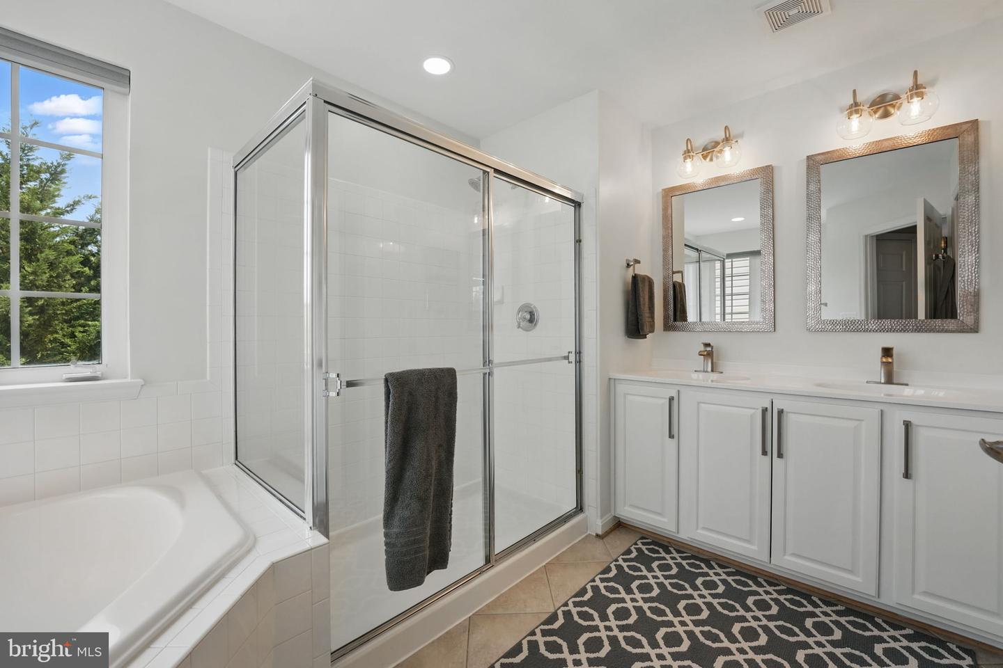 1230 CAMBRIA TER NE, LEESBURG, Virginia 20176, 3 Bedrooms Bedrooms, ,2 BathroomsBathrooms,Residential,For sale,1230 CAMBRIA TER NE,VALO2098296 MLS # VALO2098296
