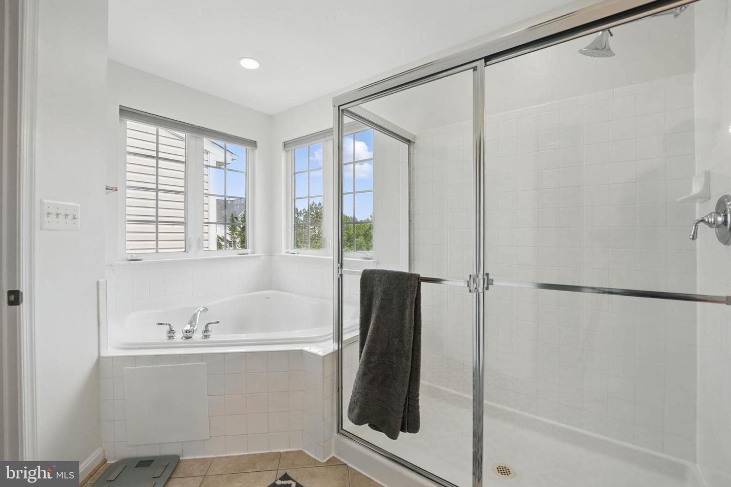 1230 CAMBRIA TER NE, LEESBURG, Virginia 20176, 3 Bedrooms Bedrooms, ,2 BathroomsBathrooms,Residential,For sale,1230 CAMBRIA TER NE,VALO2098296 MLS # VALO2098296