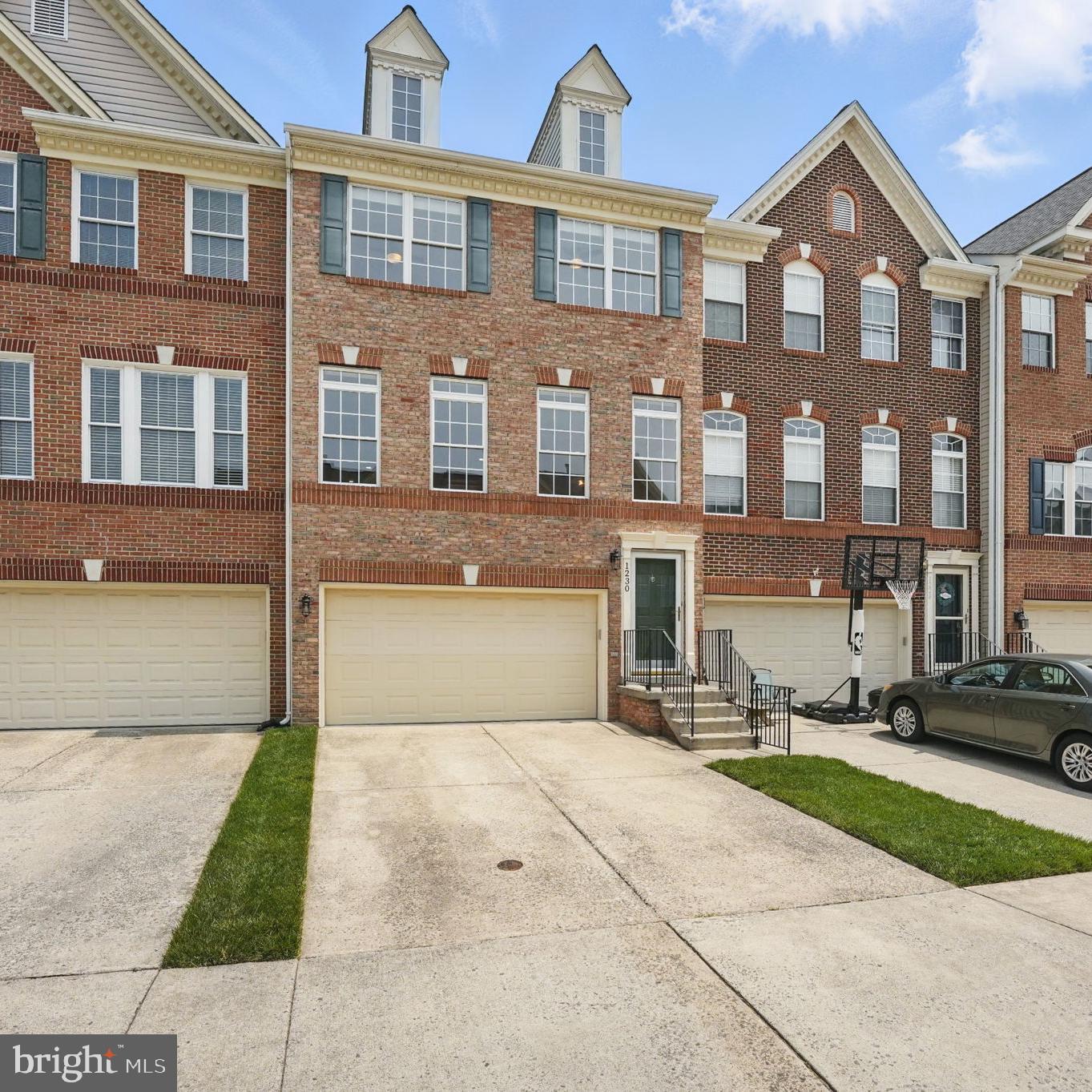 1230 CAMBRIA TER NE, LEESBURG, Virginia 20176, 3 Bedrooms Bedrooms, ,2 BathroomsBathrooms,Residential,For sale,1230 CAMBRIA TER NE,VALO2098296 MLS # VALO2098296