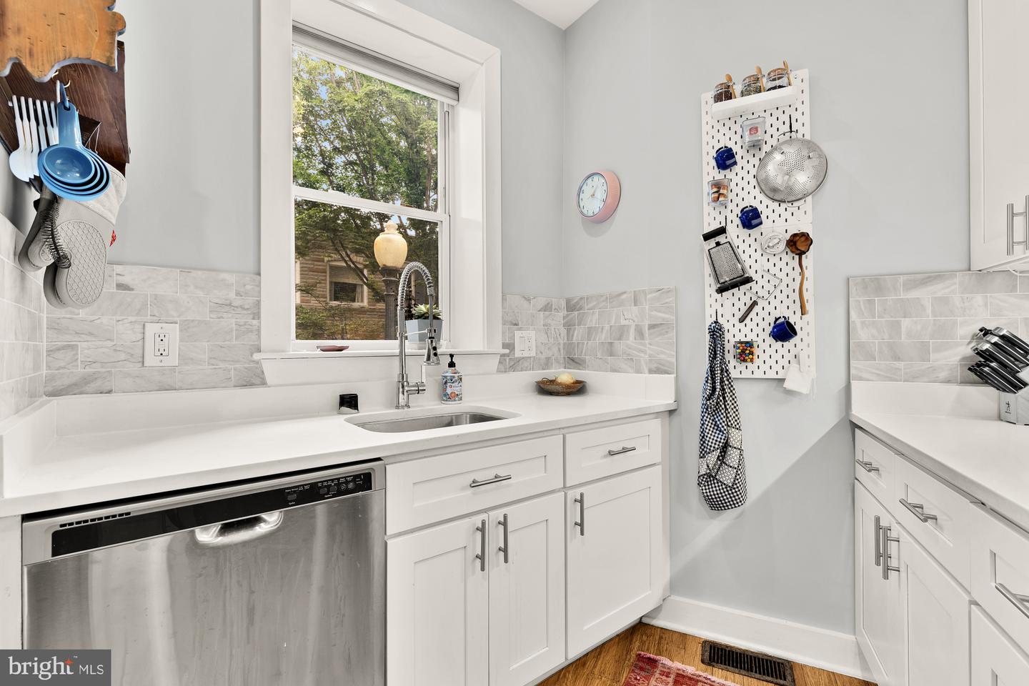 1353 MARYLAND AVE NE, WASHINGTON, District Of Columbia 20002, 3 Bedrooms Bedrooms, ,2 BathroomsBathrooms,Residential,For sale,1353 MARYLAND AVE NE,DCDC2203240 MLS # DCDC2203240