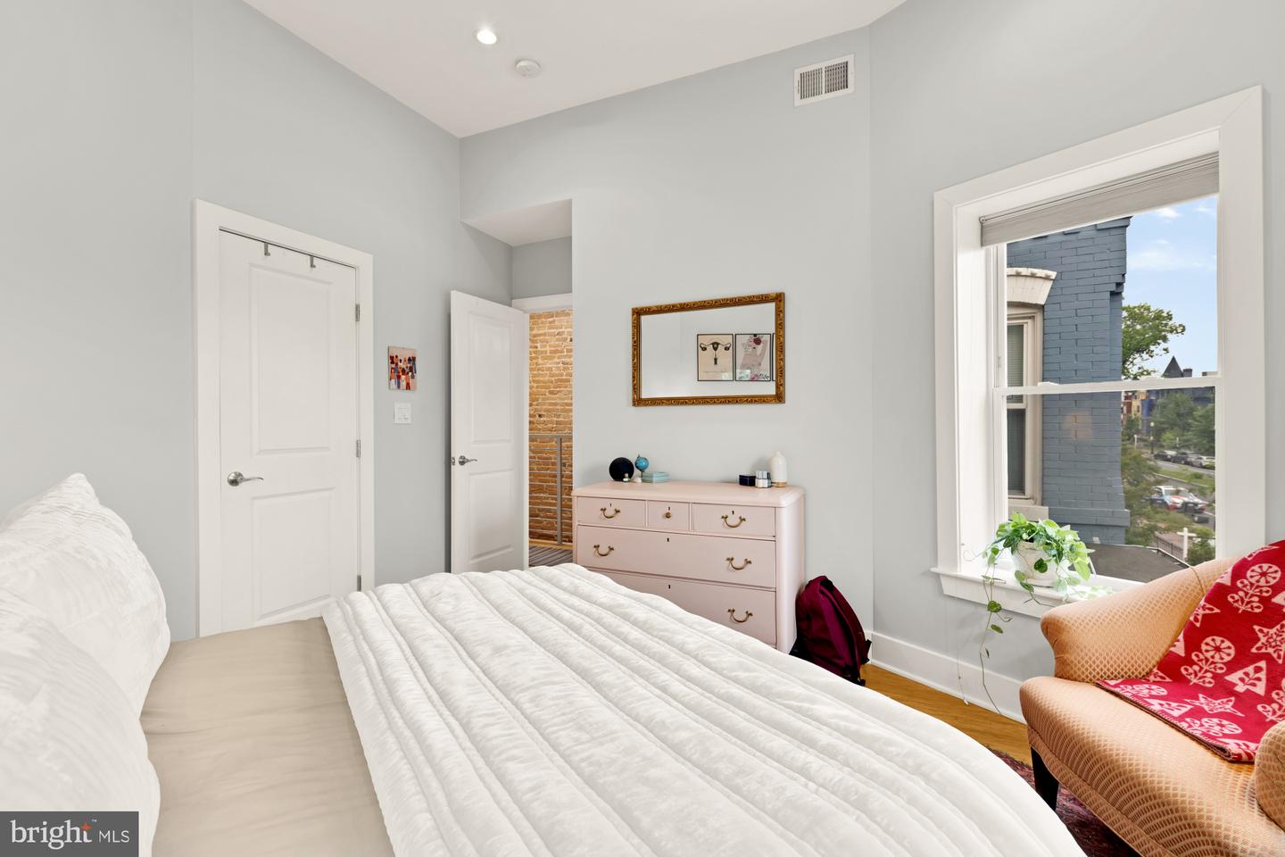 1353 MARYLAND AVE NE, WASHINGTON, District Of Columbia 20002, 3 Bedrooms Bedrooms, ,2 BathroomsBathrooms,Residential,For sale,1353 MARYLAND AVE NE,DCDC2203240 MLS # DCDC2203240