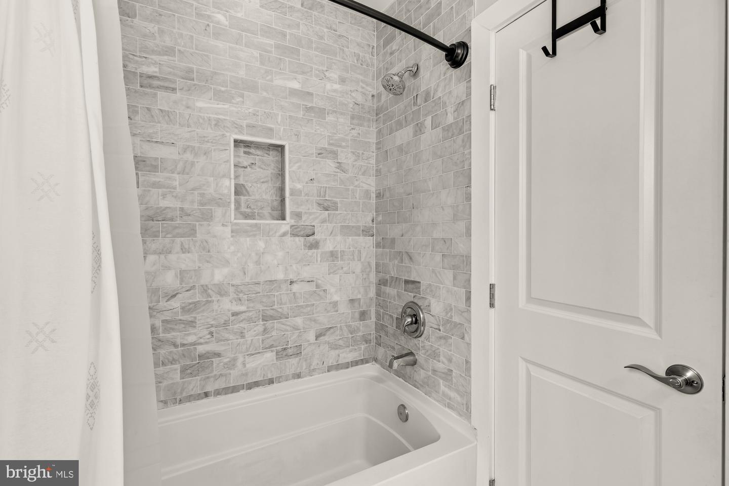 1353 MARYLAND AVE NE, WASHINGTON, District Of Columbia 20002, 3 Bedrooms Bedrooms, ,2 BathroomsBathrooms,Residential,For sale,1353 MARYLAND AVE NE,DCDC2203240 MLS # DCDC2203240
