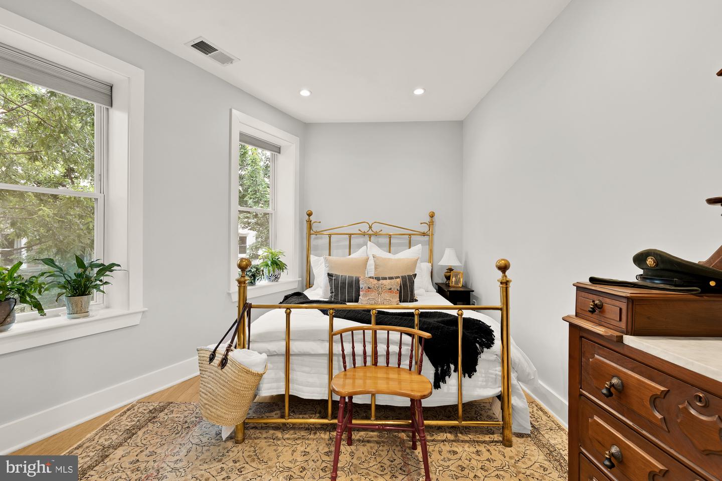 1353 MARYLAND AVE NE, WASHINGTON, District Of Columbia 20002, 3 Bedrooms Bedrooms, ,2 BathroomsBathrooms,Residential,For sale,1353 MARYLAND AVE NE,DCDC2203240 MLS # DCDC2203240