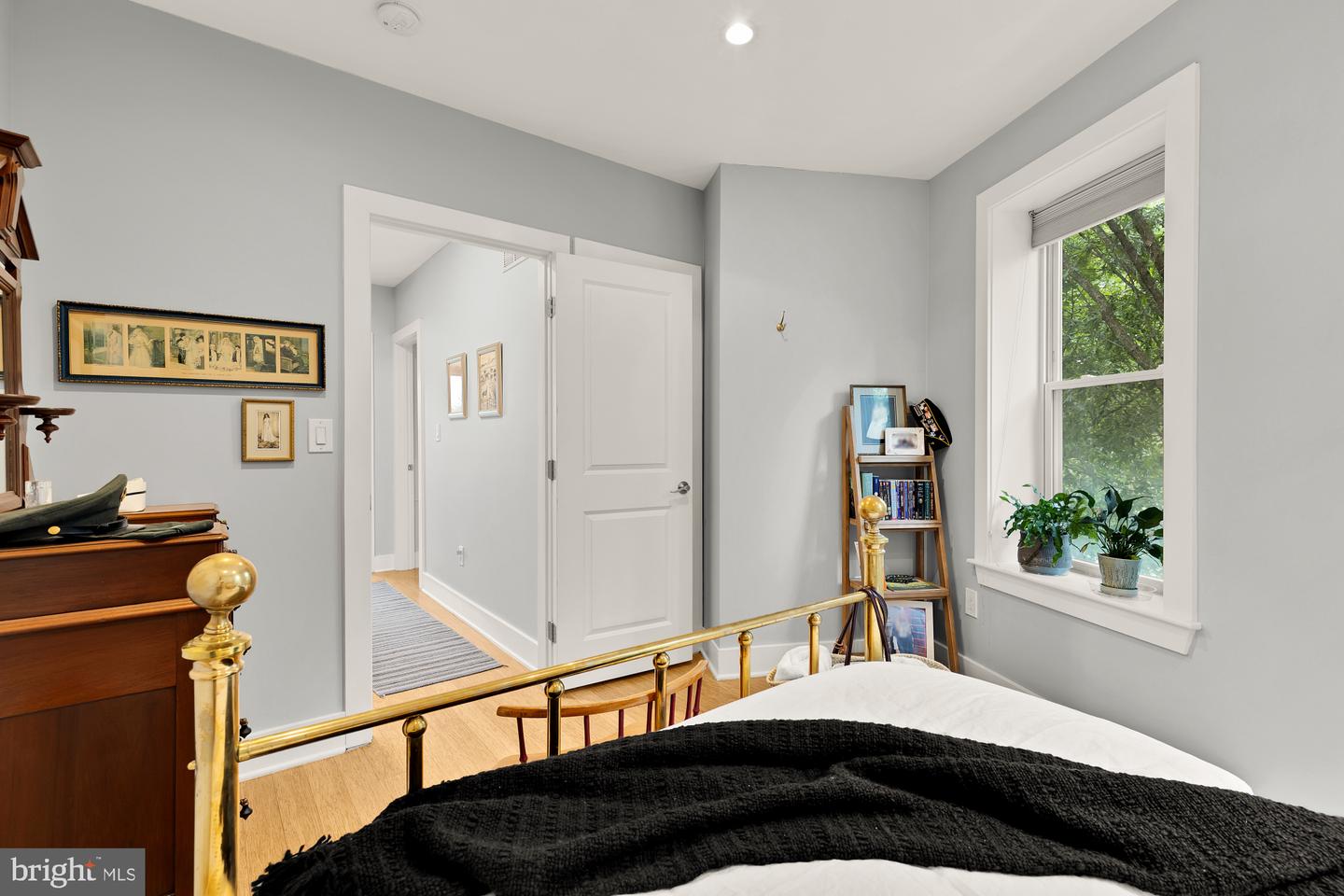 1353 MARYLAND AVE NE, WASHINGTON, District Of Columbia 20002, 3 Bedrooms Bedrooms, ,2 BathroomsBathrooms,Residential,For sale,1353 MARYLAND AVE NE,DCDC2203240 MLS # DCDC2203240