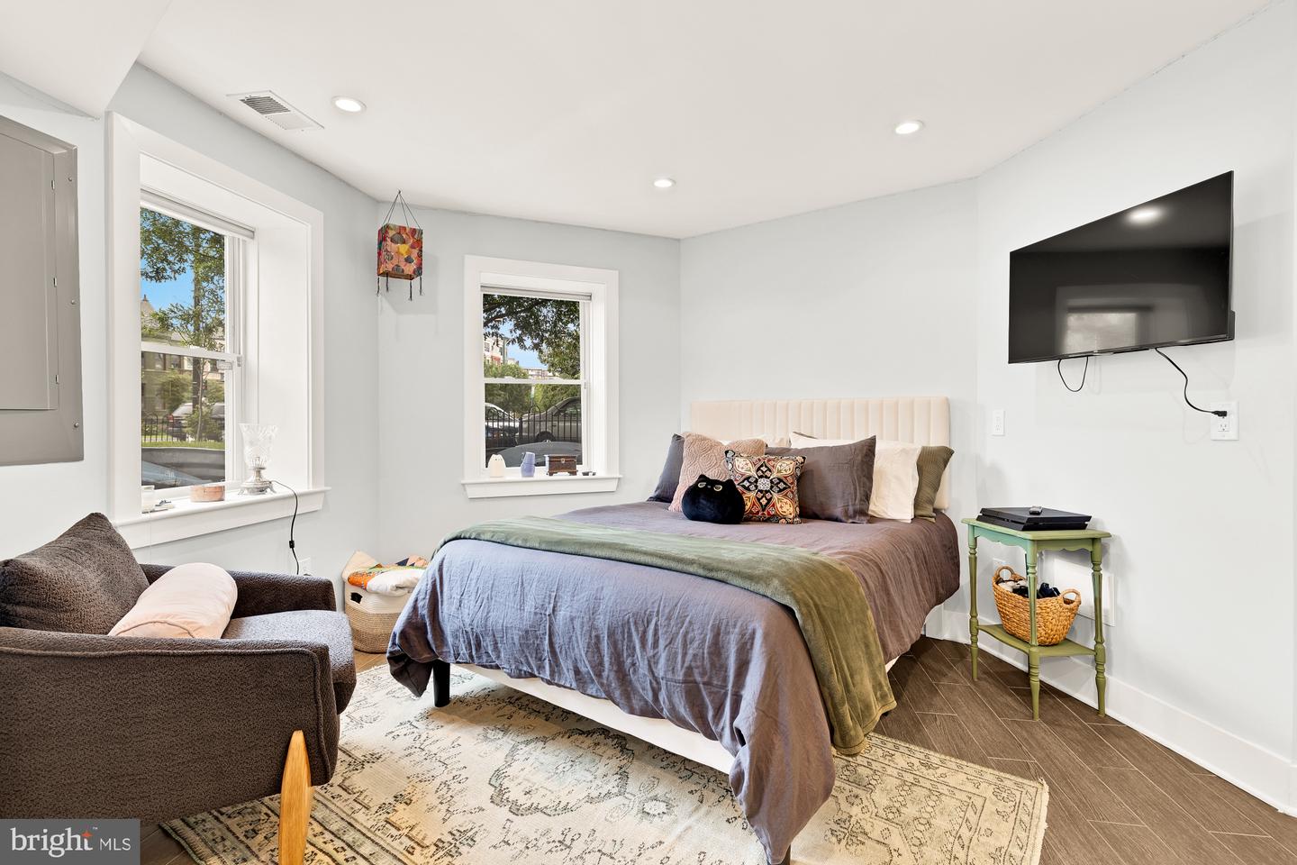1353 MARYLAND AVE NE, WASHINGTON, District Of Columbia 20002, 3 Bedrooms Bedrooms, ,2 BathroomsBathrooms,Residential,For sale,1353 MARYLAND AVE NE,DCDC2203240 MLS # DCDC2203240
