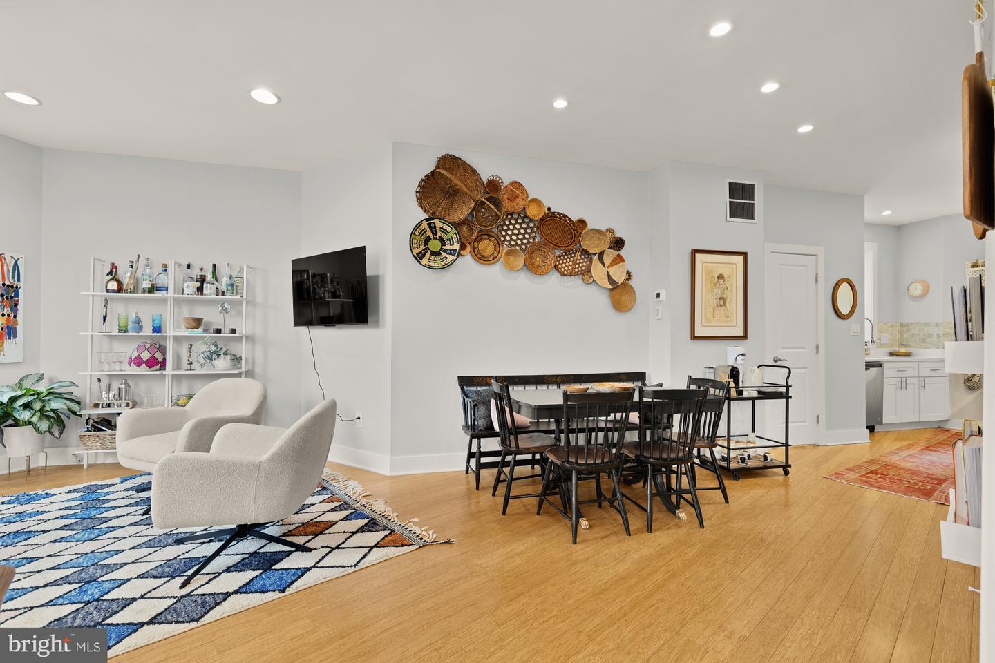 1353 MARYLAND AVE NE, WASHINGTON, District Of Columbia 20002, 3 Bedrooms Bedrooms, ,2 BathroomsBathrooms,Residential,For sale,1353 MARYLAND AVE NE,DCDC2203240 MLS # DCDC2203240
