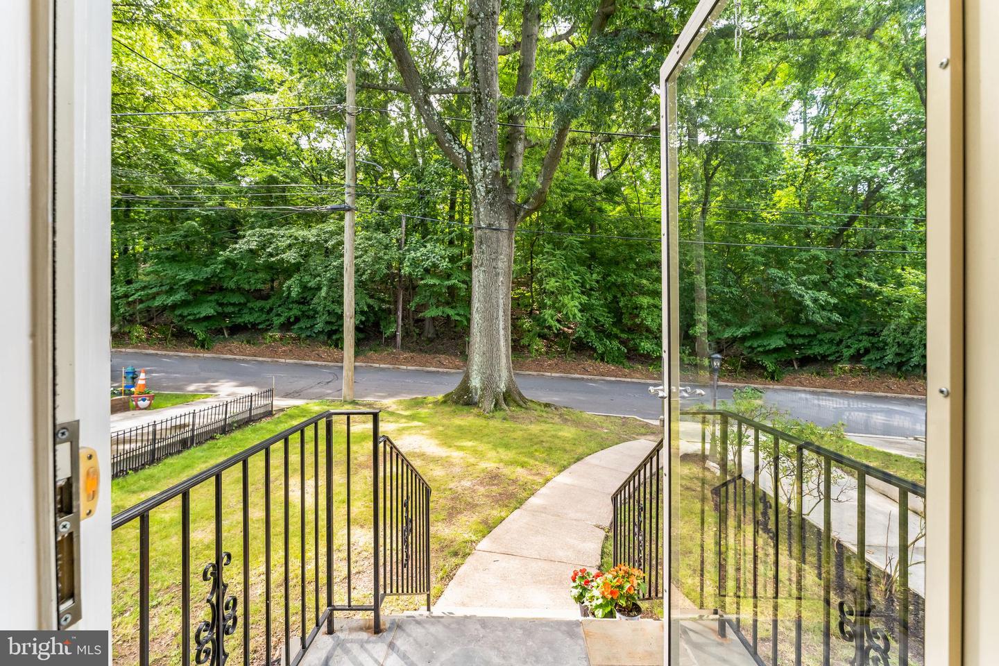 3826 CARPENTER ST SE, WASHINGTON, District Of Columbia 20020, 3 Bedrooms Bedrooms, ,3 BathroomsBathrooms,Residential,For sale,3826 CARPENTER ST SE,DCDC2203242 MLS # DCDC2203242