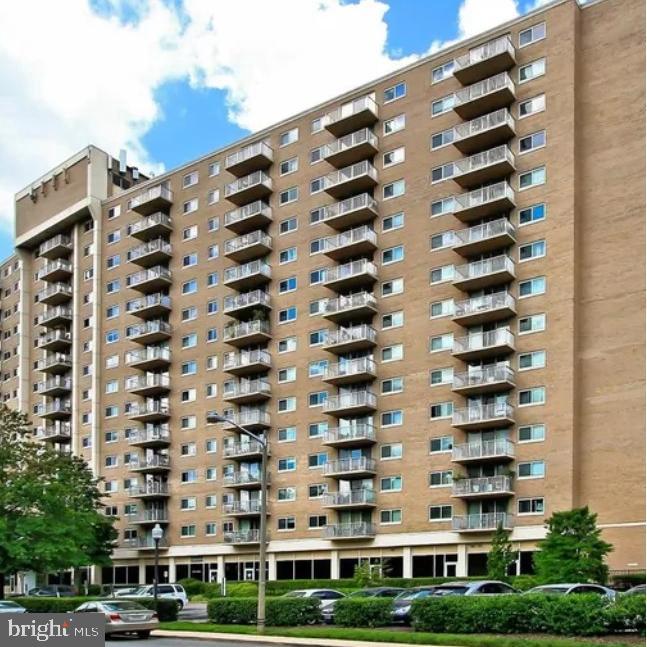 1225 MARTHA CUSTIS DR #1210, ALEXANDRIA, Virginia 22302, 1 Bedroom Bedrooms, ,1 BathroomBathrooms,Residential,For sale,1225 MARTHA CUSTIS DR #1210,VAAX2045888 MLS # VAAX2045888