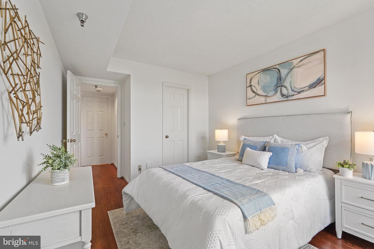 2400 CLARENDON BLVD #1015, ARLINGTON, Virginia 22201, 2 Bedrooms Bedrooms, ,1 BathroomBathrooms,Residential,For sale,2400 CLARENDON BLVD #1015,VAAR2058404 MLS # VAAR2058404