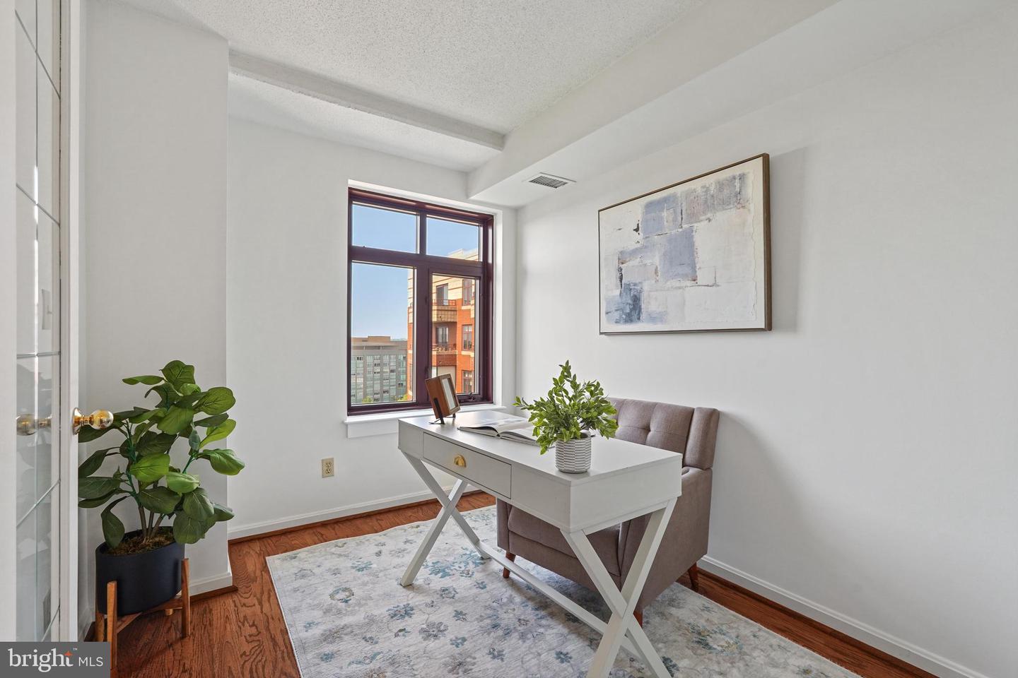 2400 CLARENDON BLVD #1015, ARLINGTON, Virginia 22201, 2 Bedrooms Bedrooms, ,1 BathroomBathrooms,Residential,For sale,2400 CLARENDON BLVD #1015,VAAR2058404 MLS # VAAR2058404