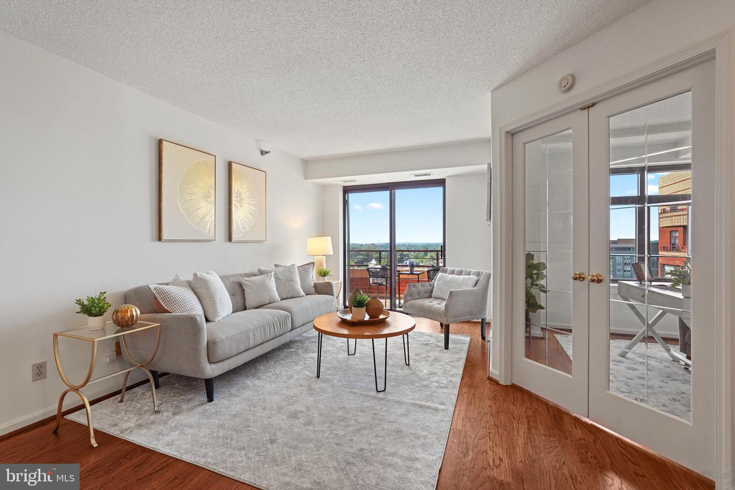 2400 CLARENDON BLVD #1015, ARLINGTON, Virginia 22201, 2 Bedrooms Bedrooms, ,1 BathroomBathrooms,Residential,For sale,2400 CLARENDON BLVD #1015,VAAR2058404 MLS # VAAR2058404
