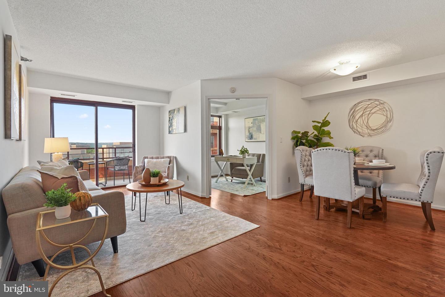 2400 CLARENDON BLVD #1015, ARLINGTON, Virginia 22201, 2 Bedrooms Bedrooms, ,1 BathroomBathrooms,Residential,For sale,2400 CLARENDON BLVD #1015,VAAR2058404 MLS # VAAR2058404