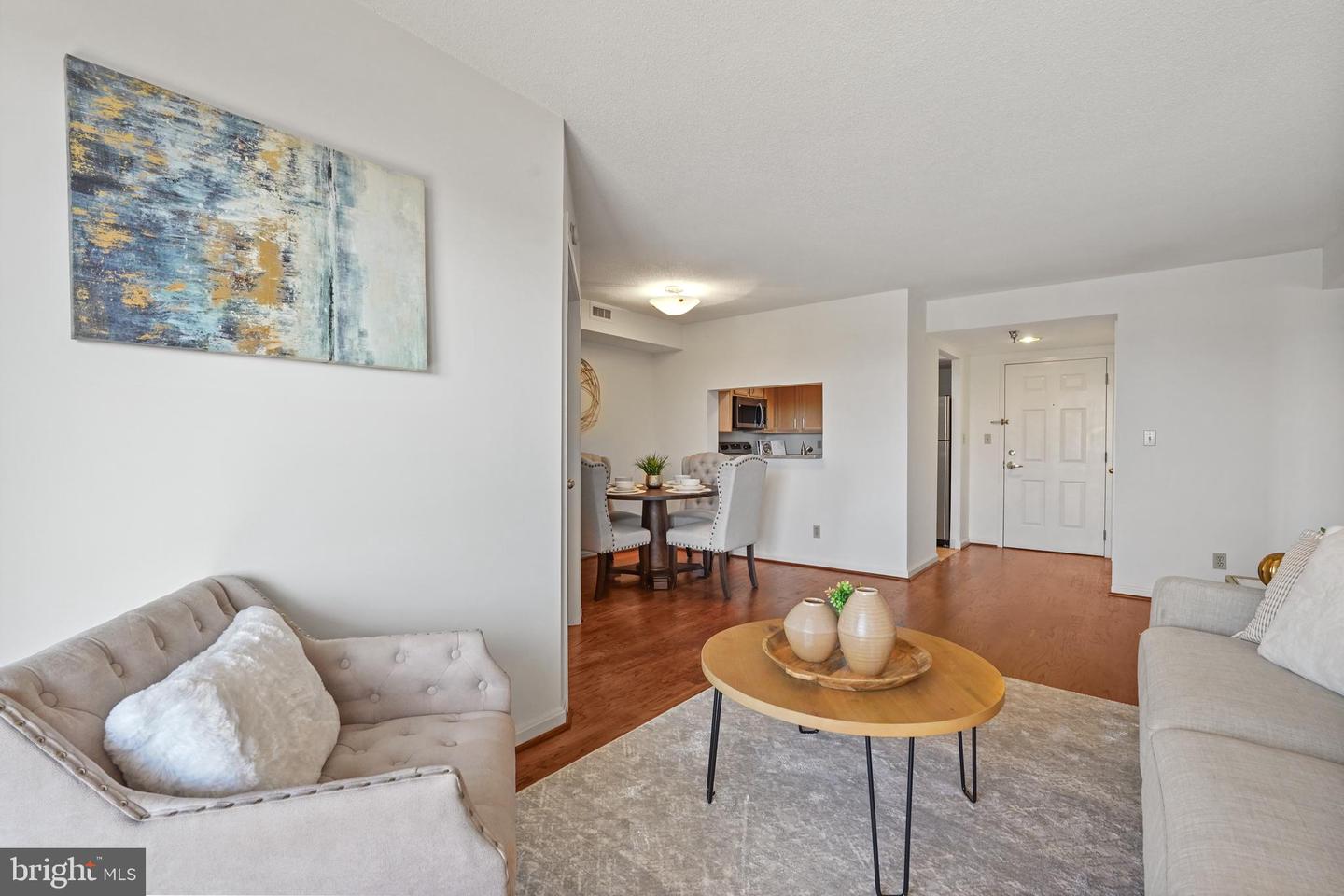 2400 CLARENDON BLVD #1015, ARLINGTON, Virginia 22201, 2 Bedrooms Bedrooms, ,1 BathroomBathrooms,Residential,For sale,2400 CLARENDON BLVD #1015,VAAR2058404 MLS # VAAR2058404