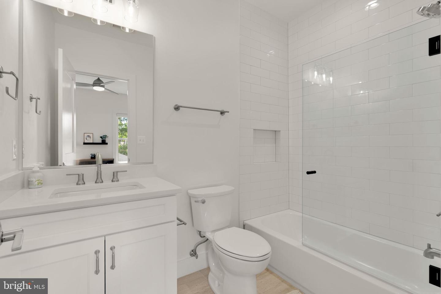 5421 4TH ST S, ARLINGTON, Virginia 22204, 4 Bedrooms Bedrooms, ,4 BathroomsBathrooms,Residential,For sale,5421 4TH ST S,VAAR2058464 MLS # VAAR2058464