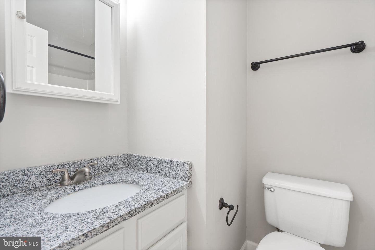 3070 S GLEBE RD S #3070, ARLINGTON, Virginia 22206, 3 Bedrooms Bedrooms, ,3 BathroomsBathrooms,Residential,For sale,3070 S GLEBE RD S #3070,VAAR2058476 MLS # VAAR2058476