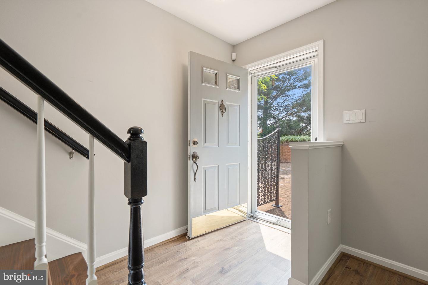 3070 S GLEBE RD S #3070, ARLINGTON, Virginia 22206, 3 Bedrooms Bedrooms, ,3 BathroomsBathrooms,Residential,For sale,3070 S GLEBE RD S #3070,VAAR2058476 MLS # VAAR2058476