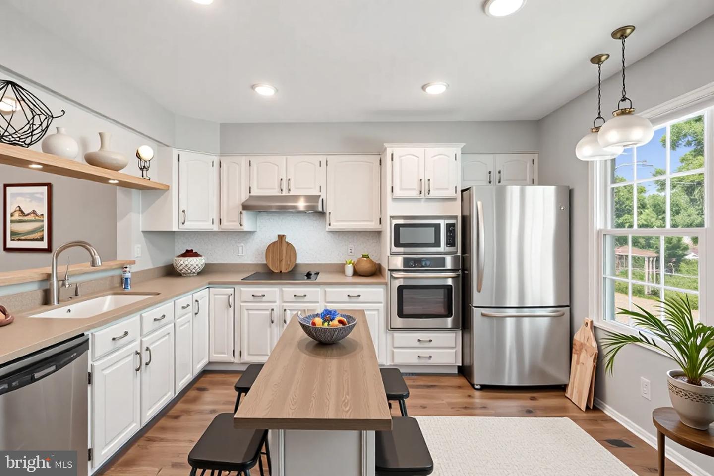 3070 S GLEBE RD S #3070, ARLINGTON, Virginia 22206, 3 Bedrooms Bedrooms, ,3 BathroomsBathrooms,Residential,For sale,3070 S GLEBE RD S #3070,VAAR2058476 MLS # VAAR2058476