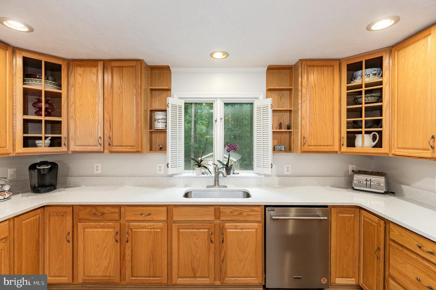 85 CASCADE LN, FREDERICKSBURG, Virginia 22406, 5 Bedrooms Bedrooms, ,3 BathroomsBathrooms,Residential,For sale,85 CASCADE LN,VAST2039352 MLS # VAST2039352