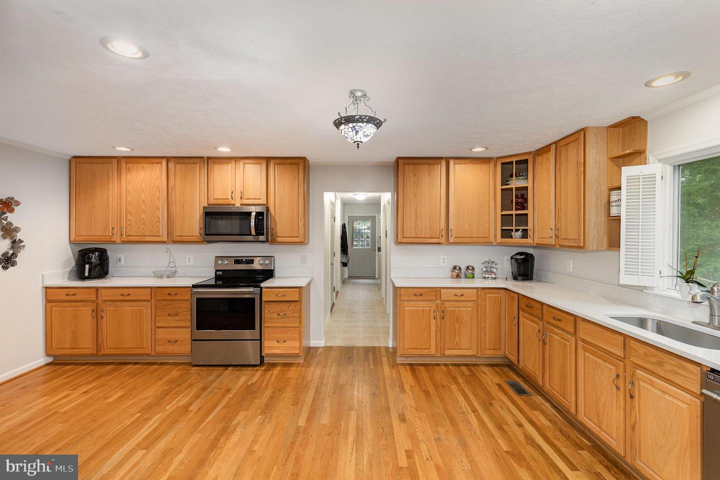 85 CASCADE LN, FREDERICKSBURG, Virginia 22406, 5 Bedrooms Bedrooms, ,3 BathroomsBathrooms,Residential,For sale,85 CASCADE LN,VAST2039352 MLS # VAST2039352