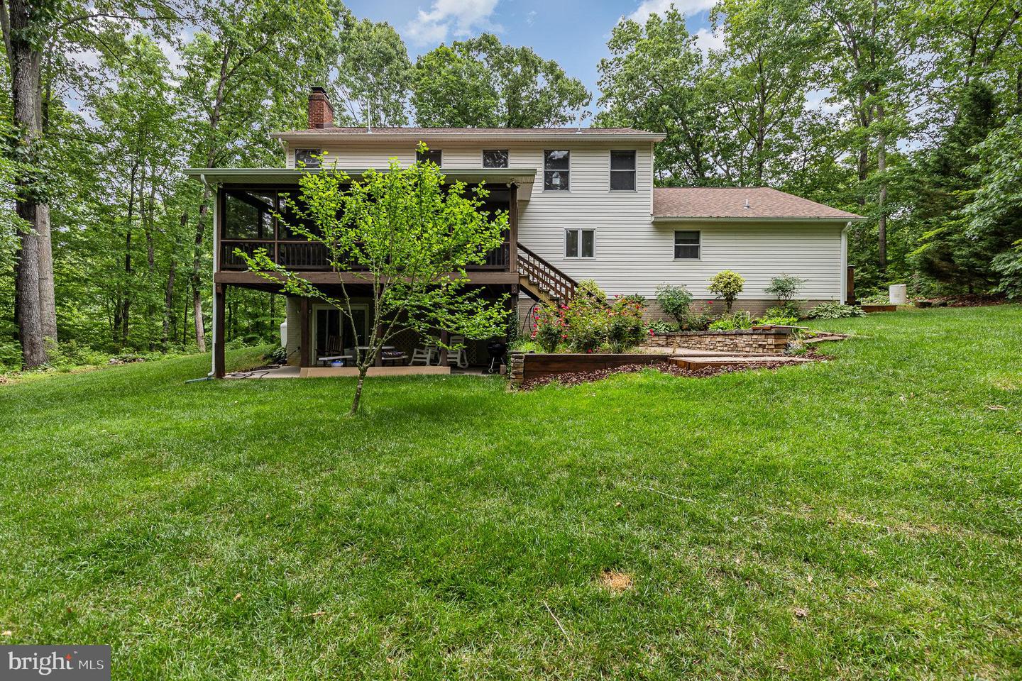 85 CASCADE LN, FREDERICKSBURG, Virginia 22406, 5 Bedrooms Bedrooms, ,3 BathroomsBathrooms,Residential,For sale,85 CASCADE LN,VAST2039352 MLS # VAST2039352
