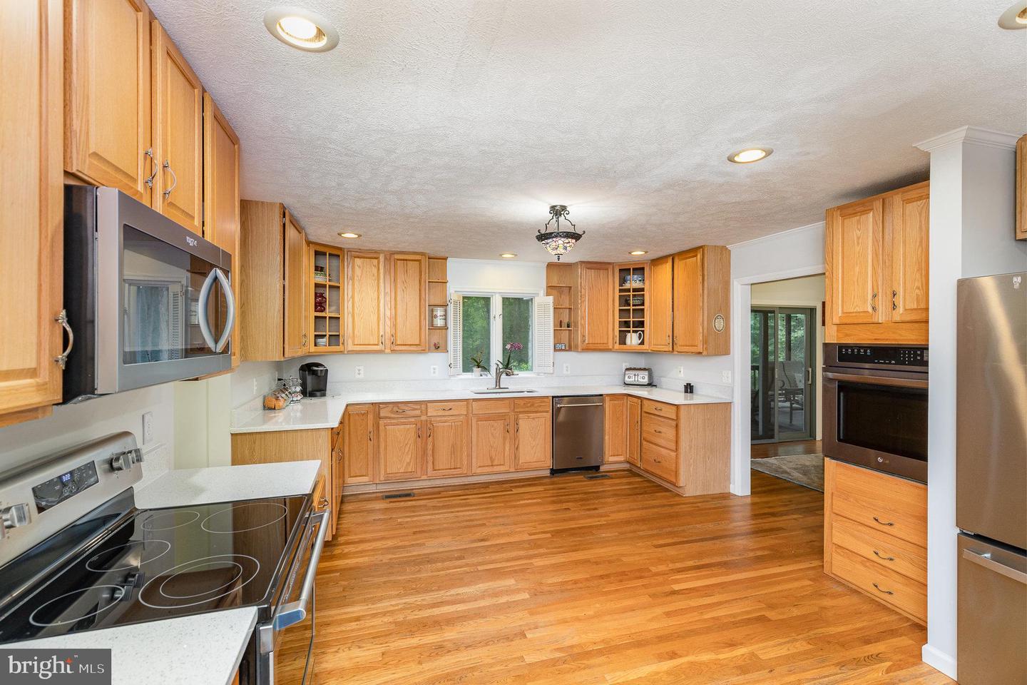 85 CASCADE LN, FREDERICKSBURG, Virginia 22406, 5 Bedrooms Bedrooms, ,3 BathroomsBathrooms,Residential,For sale,85 CASCADE LN,VAST2039352 MLS # VAST2039352