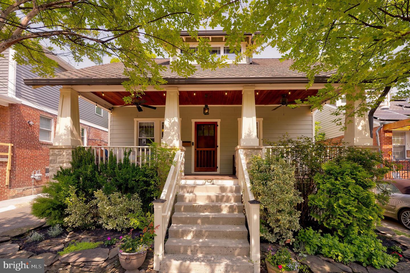 701 LITTLE ST, ALEXANDRIA, Virginia 22301, 5 Bedrooms Bedrooms, ,3 BathroomsBathrooms,Residential,For sale,701 LITTLE ST,VAAX2045912 MLS # VAAX2045912