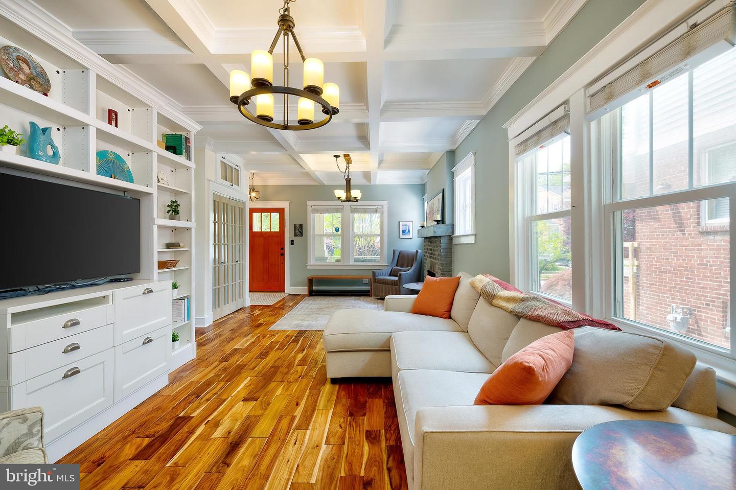 701 LITTLE ST, ALEXANDRIA, Virginia 22301, 5 Bedrooms Bedrooms, ,3 BathroomsBathrooms,Residential,For sale,701 LITTLE ST,VAAX2045912 MLS # VAAX2045912