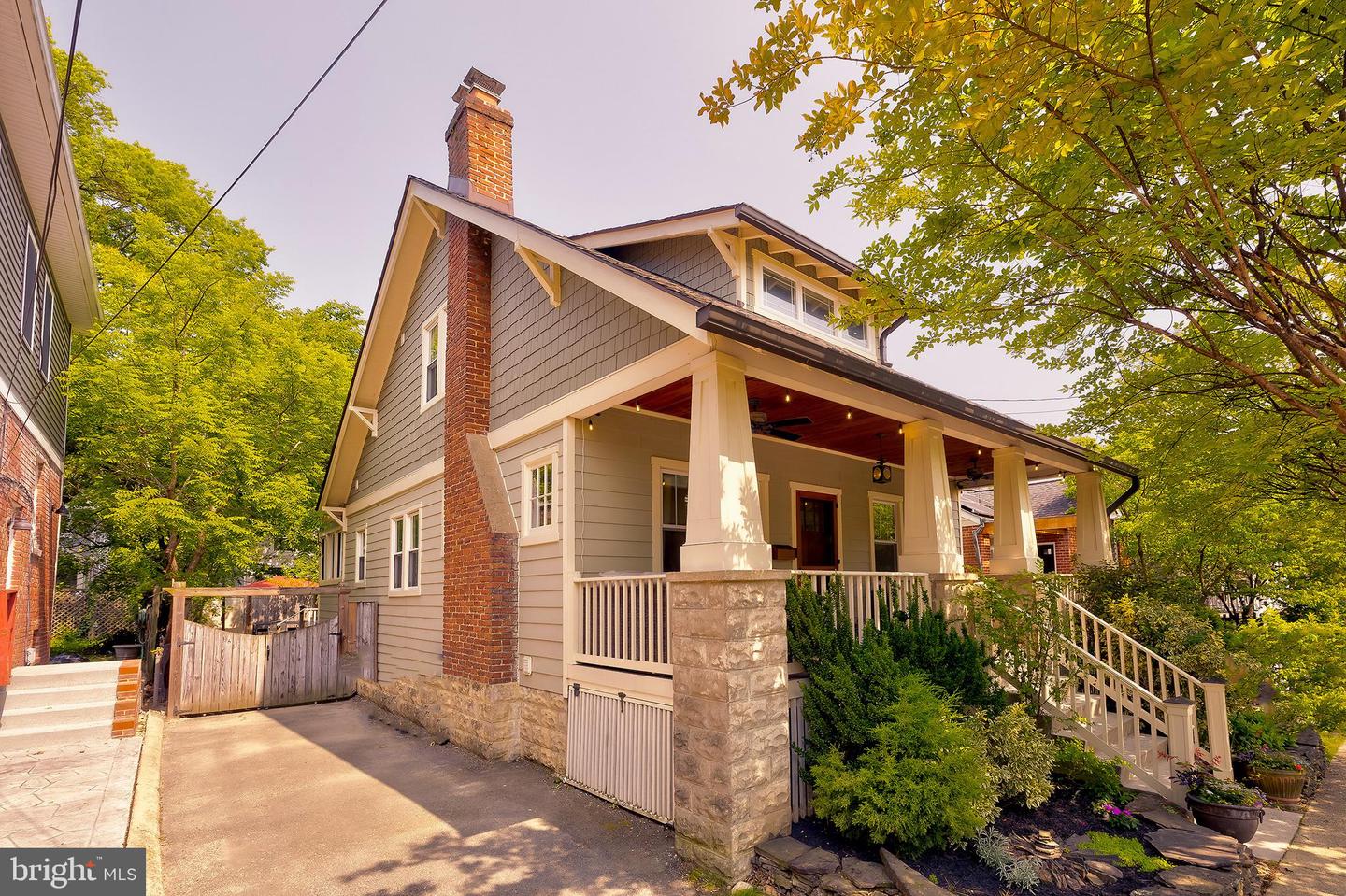 701 LITTLE ST, ALEXANDRIA, Virginia 22301, 5 Bedrooms Bedrooms, ,3 BathroomsBathrooms,Residential,For sale,701 LITTLE ST,VAAX2045912 MLS # VAAX2045912